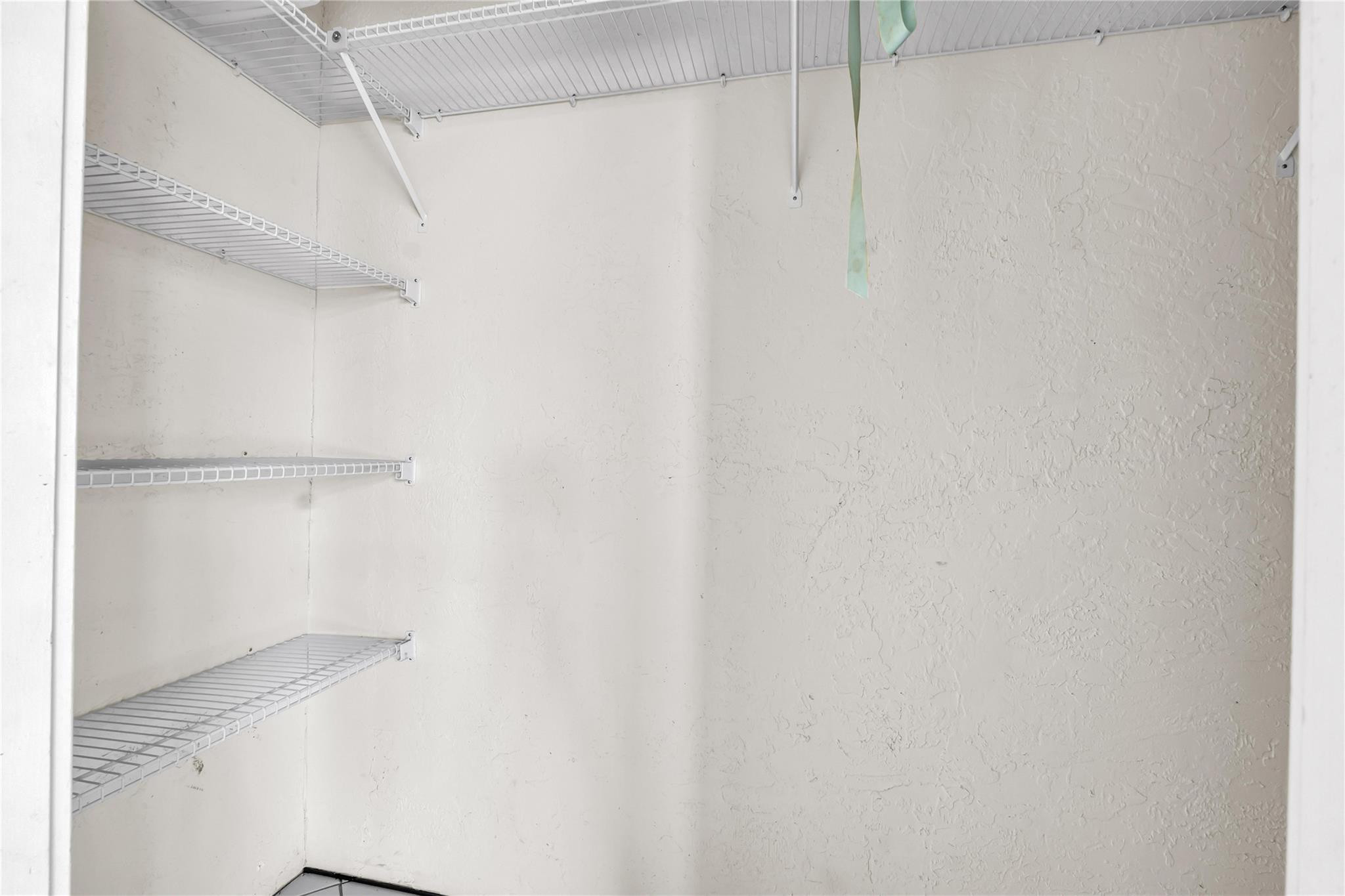 3246 Carambola Cir 3246