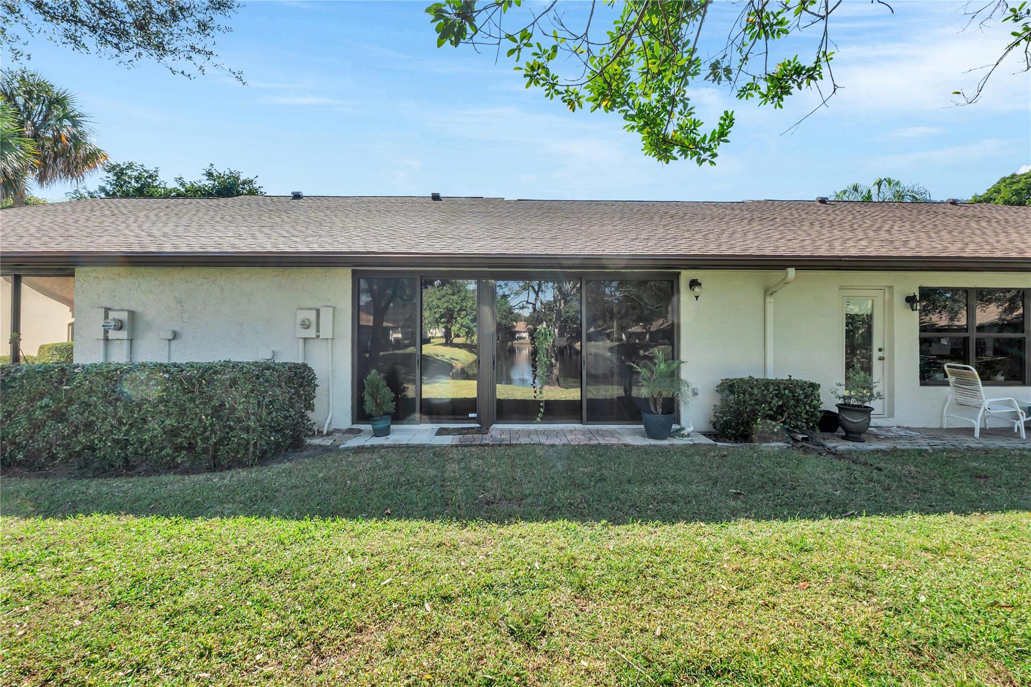 3246 Carambola Cir 3246