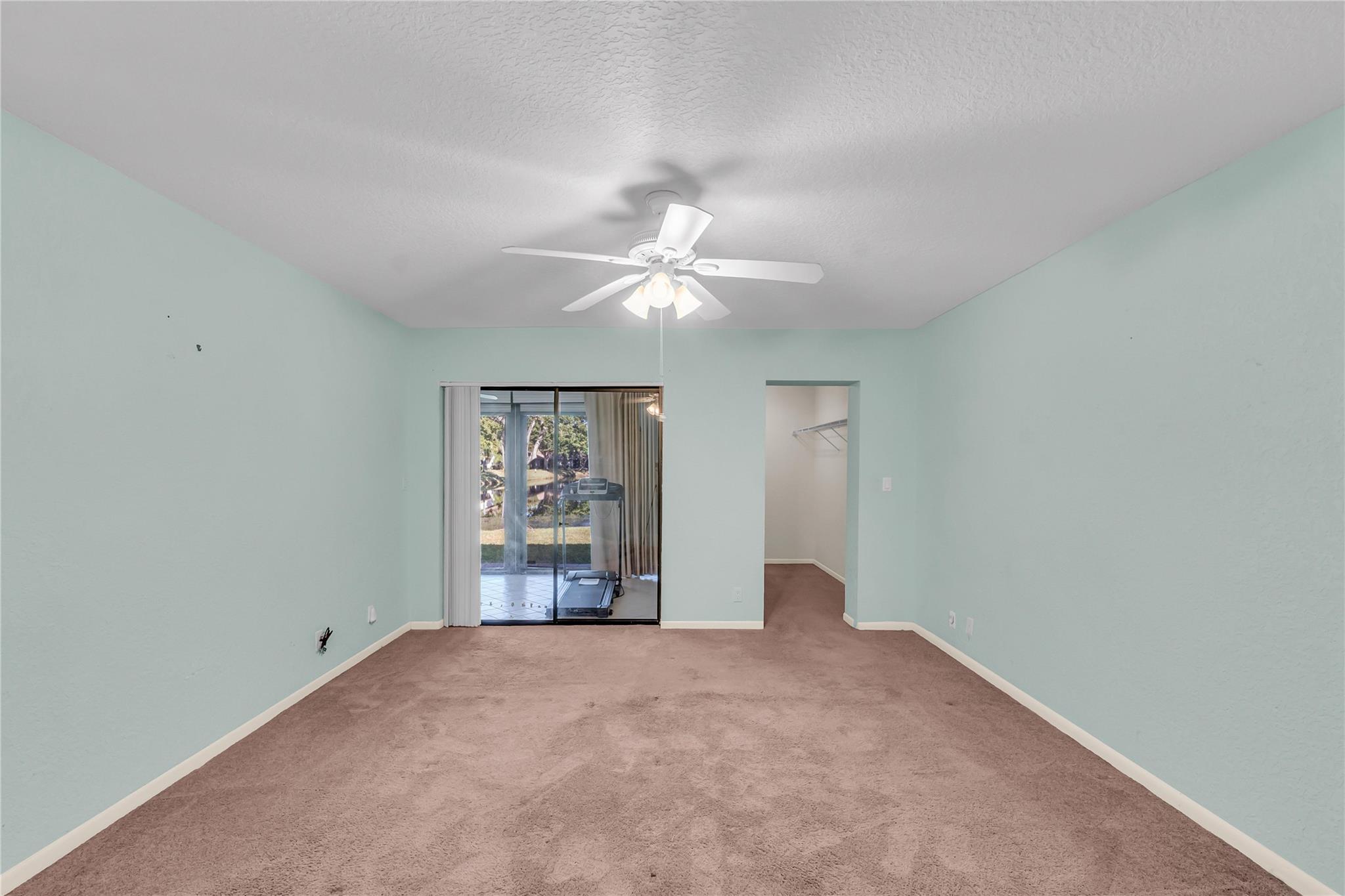 3246 Carambola Cir 3246