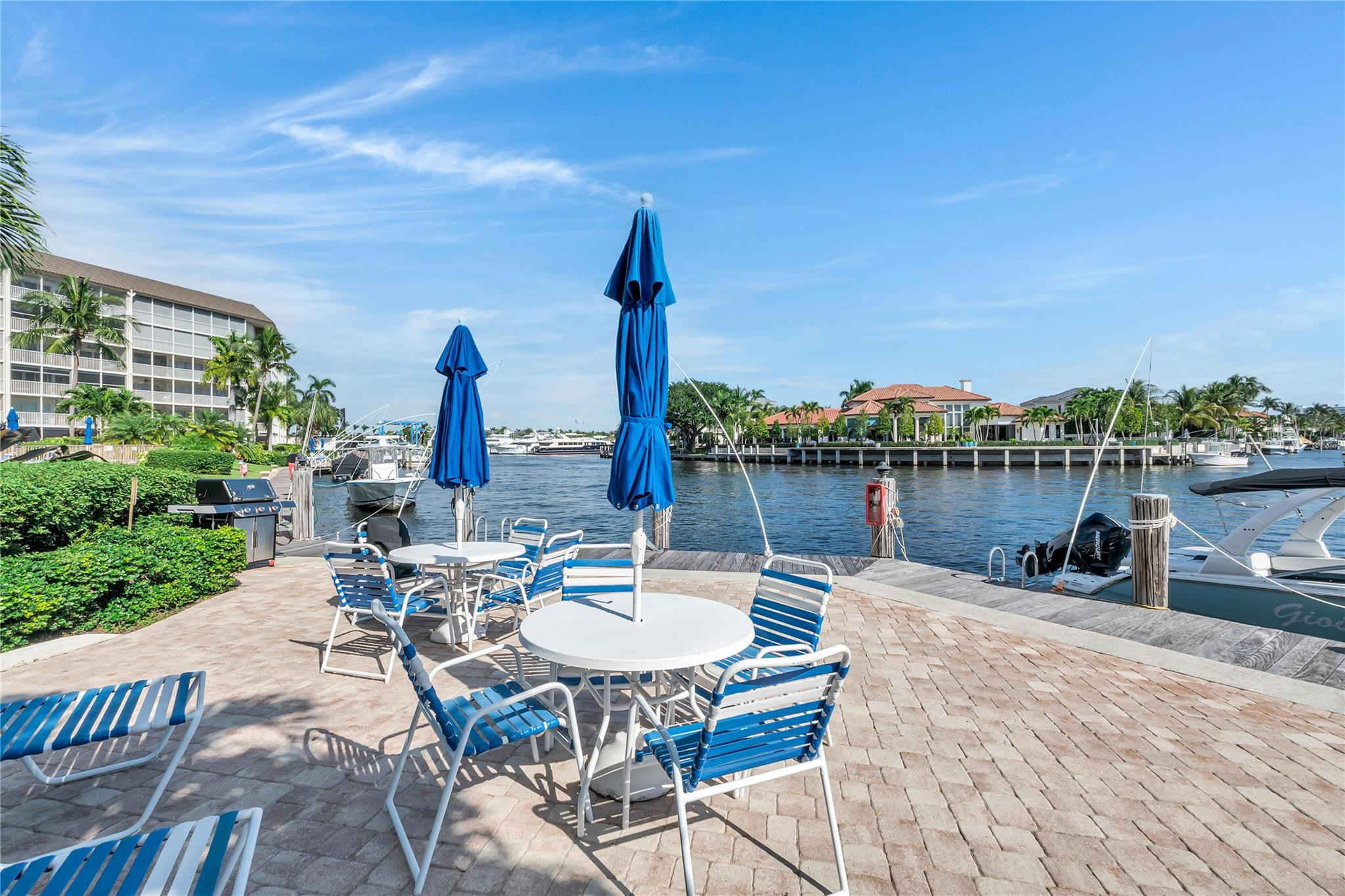 390 N Federal Hwy 206