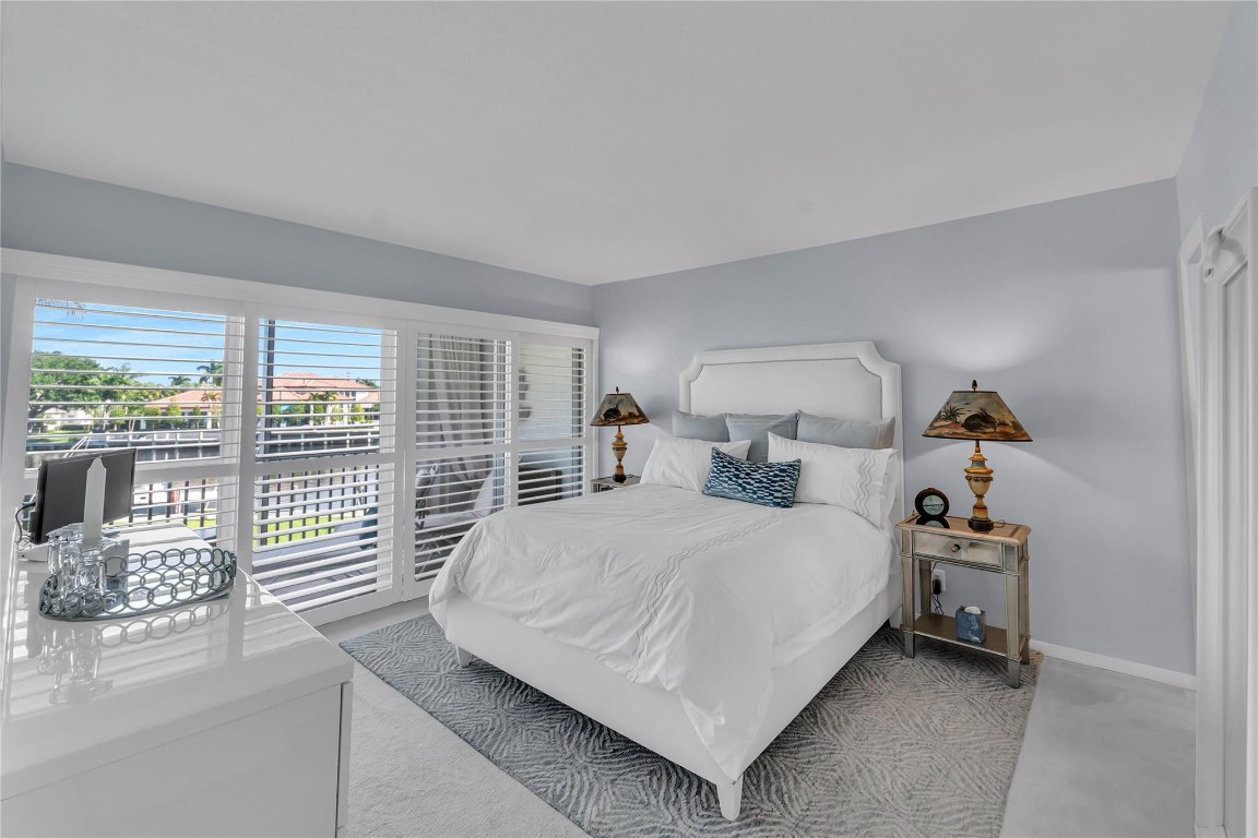 390 N Federal Hwy 206