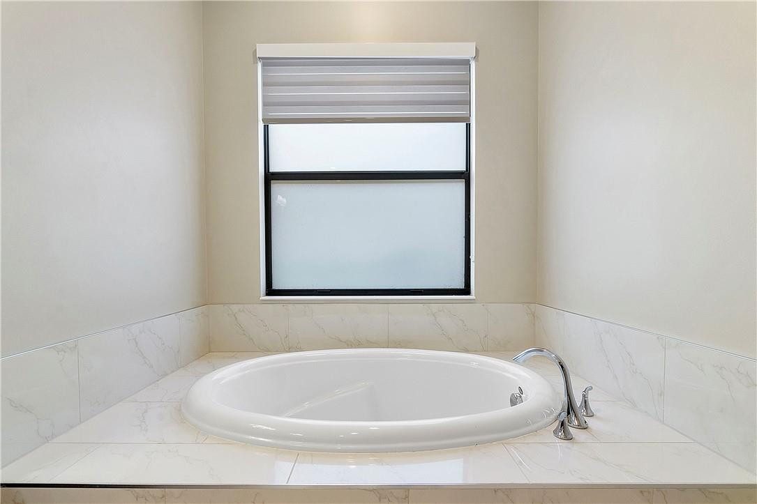 11835 S Baypoint Cir