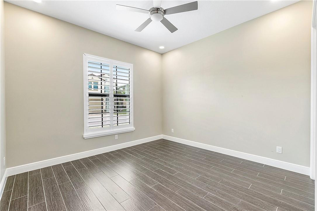 11835 S Baypoint Cir