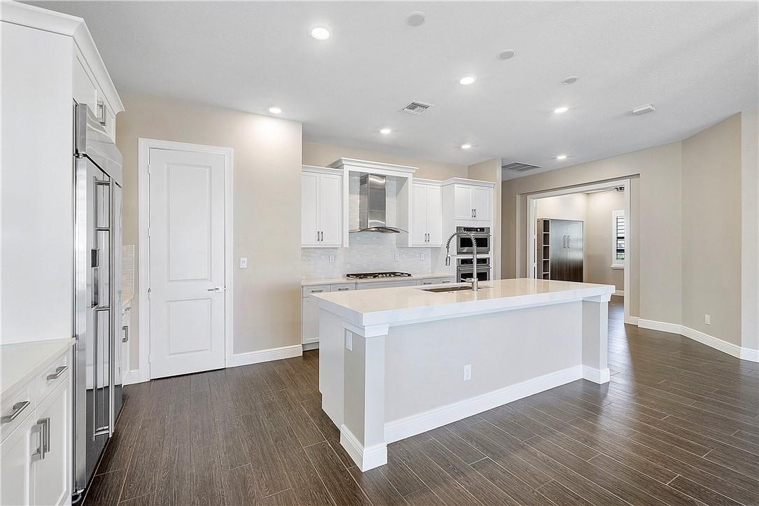 11835 S Baypoint Cir