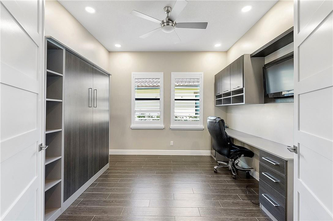 11835 S Baypoint Cir