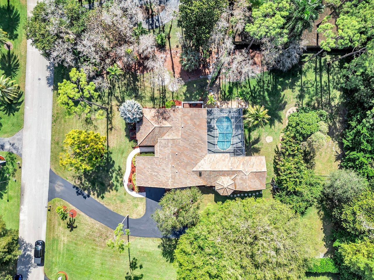 5440 NW 77th Terrace