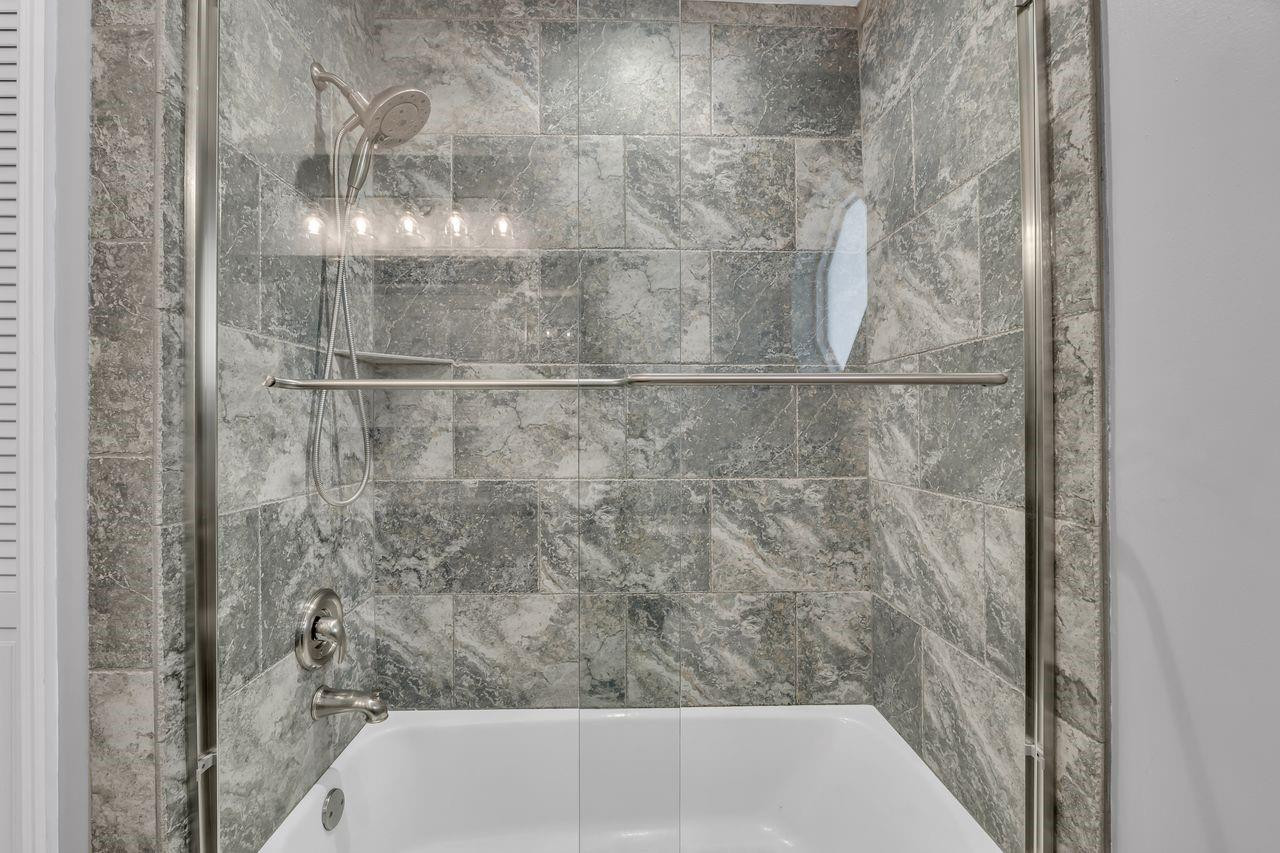 5440 NW 77th Terrace