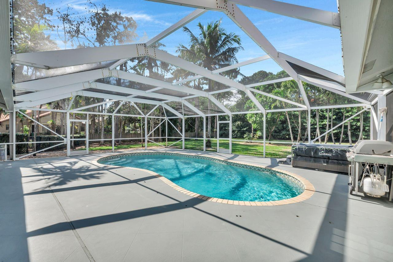 5440 NW 77th Terrace