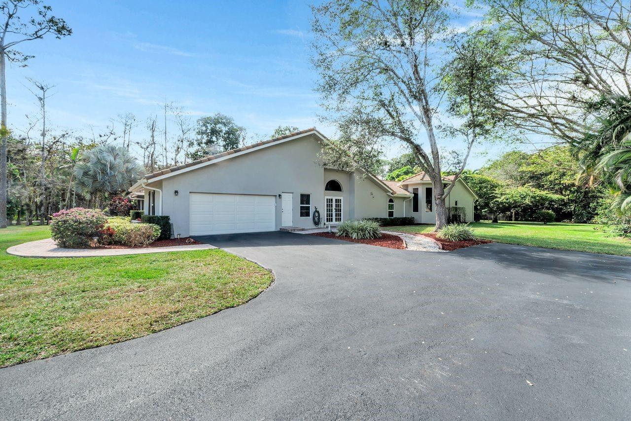 5440 NW 77th Terrace