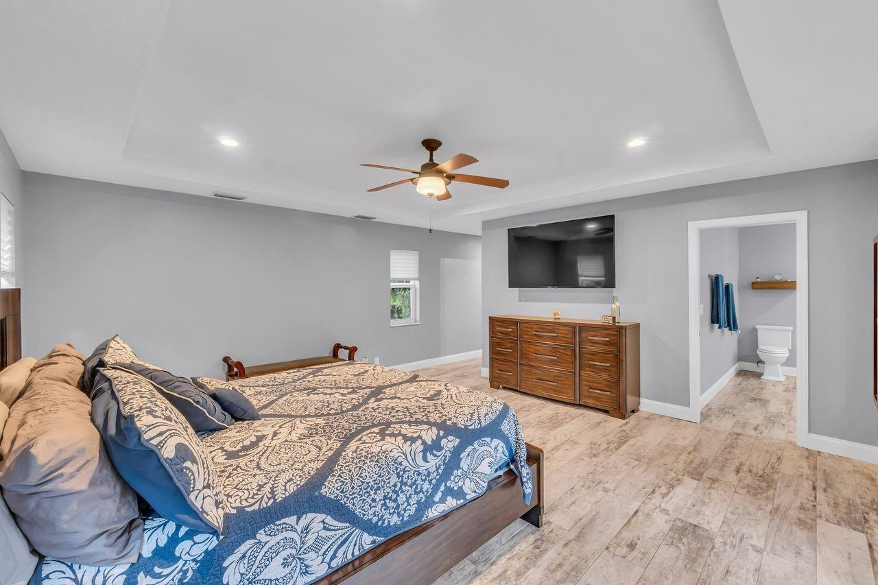 5440 NW 77th Terrace