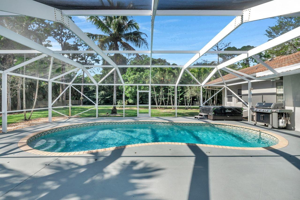 5440 NW 77th Terrace