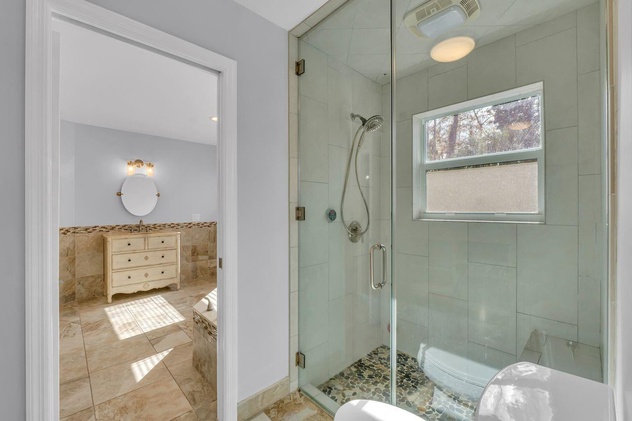 5440 NW 77th Terrace