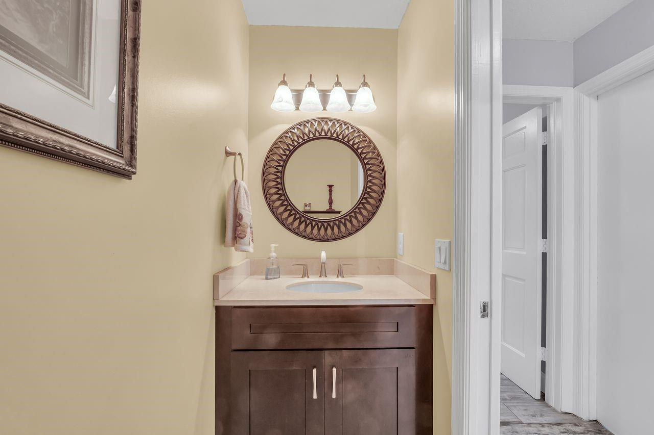 5440 NW 77th Terrace