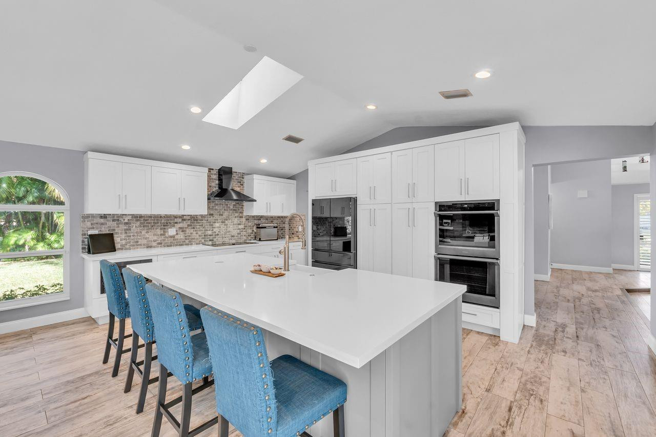 5440 NW 77th Terrace