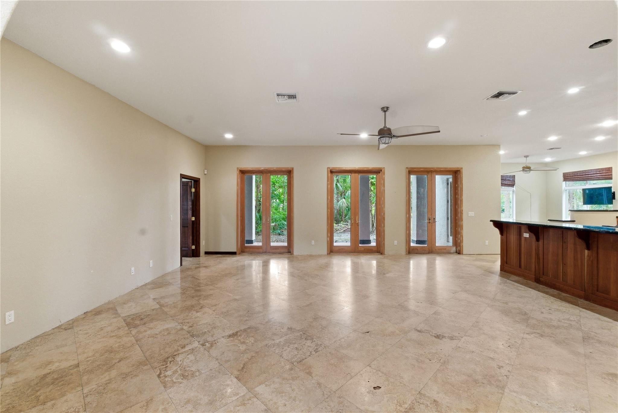 5889 NW 66th Avenue