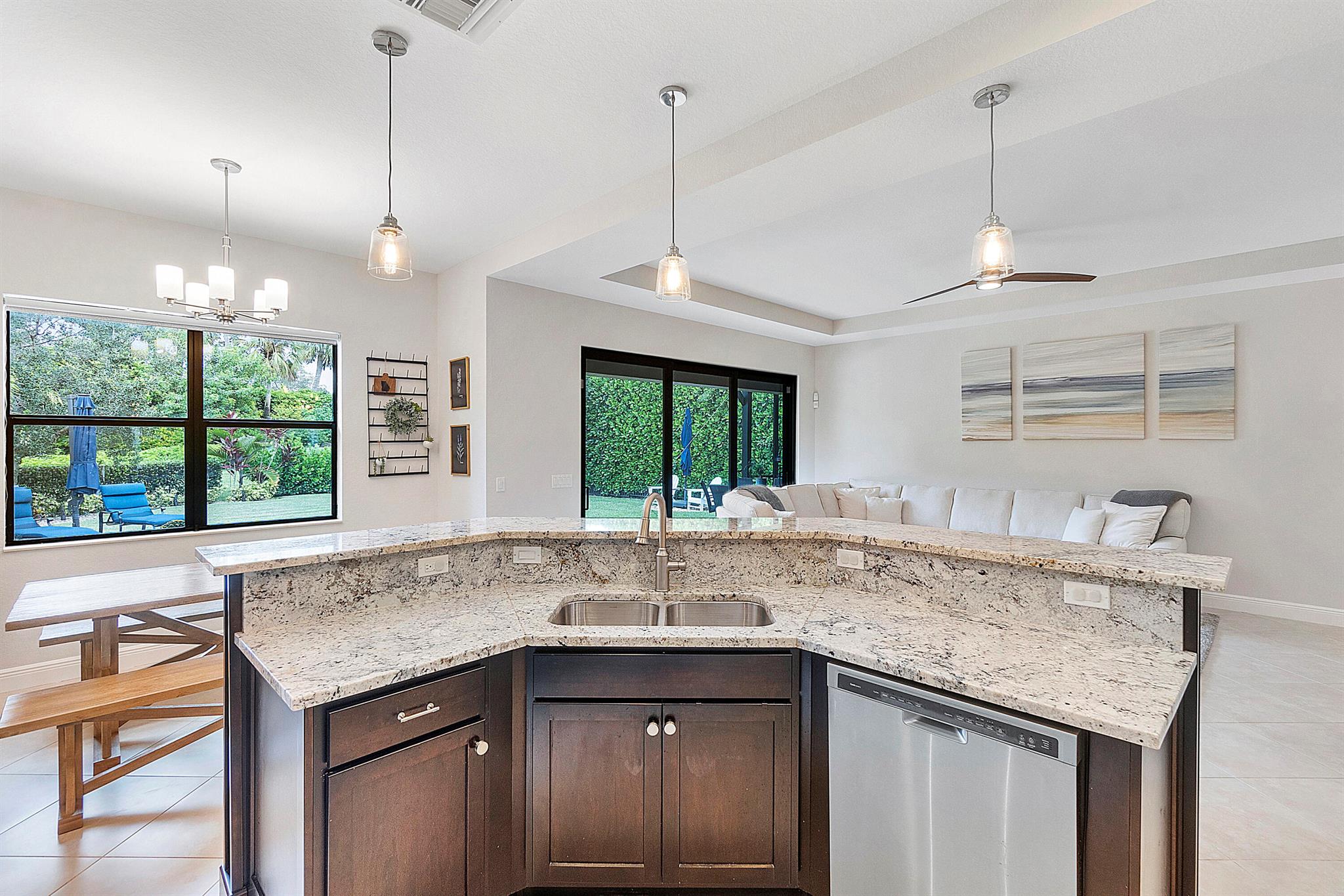 10125 Cameilla Street