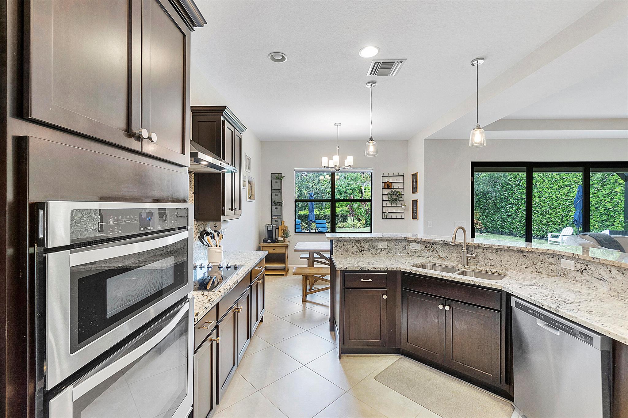 10125 Cameilla Street