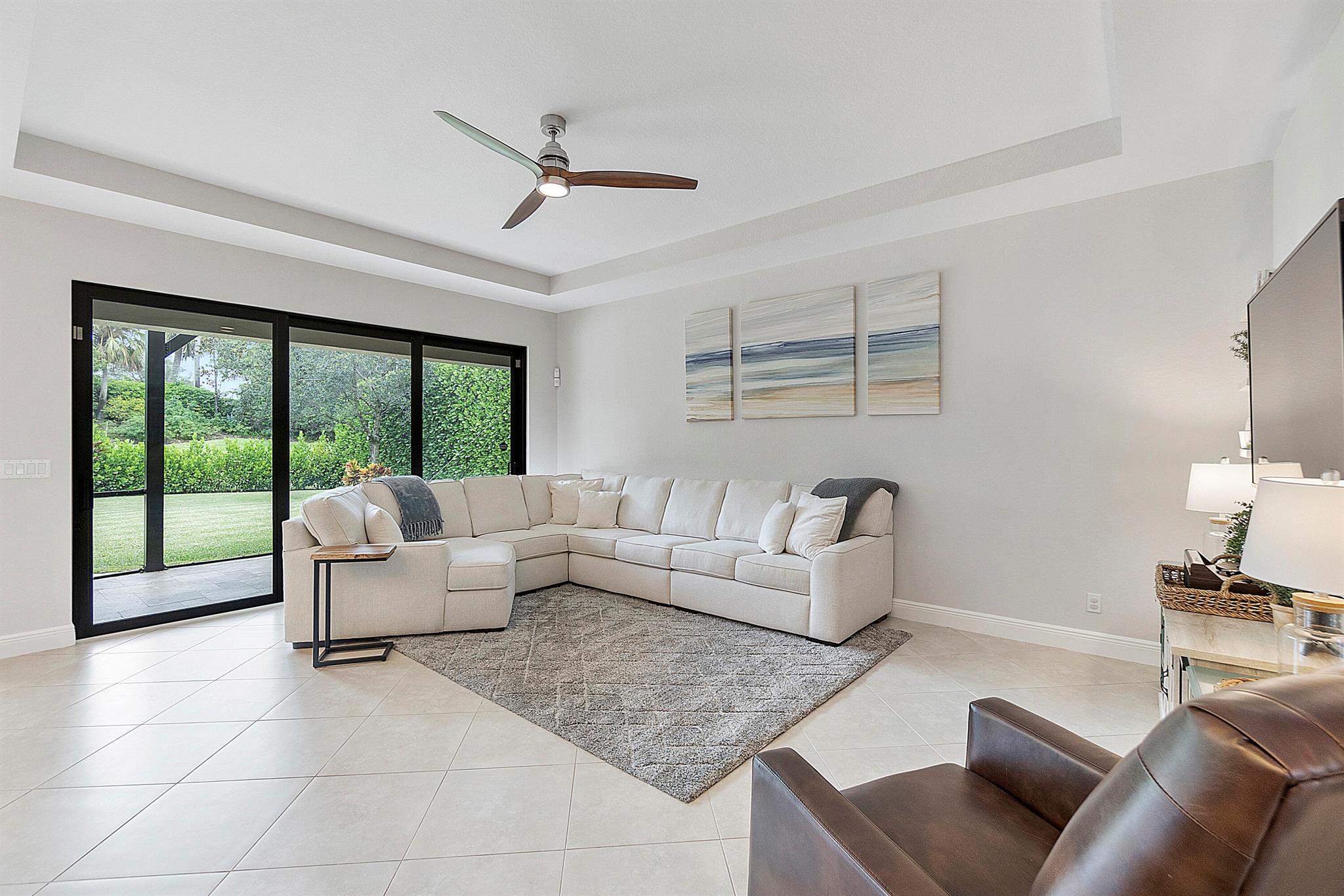 10125 Cameilla Street