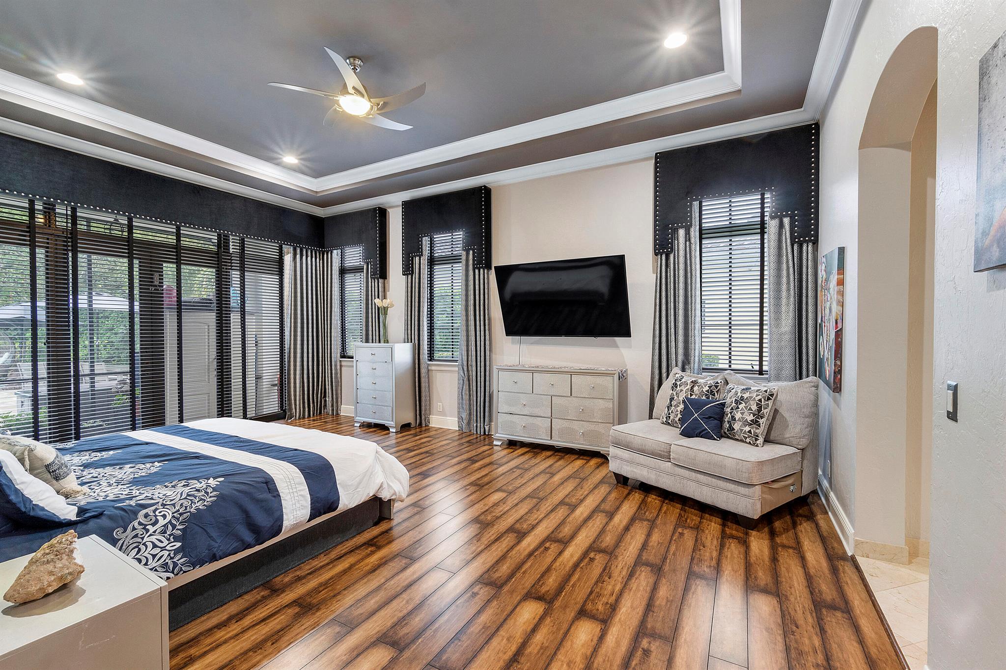 7146 Spyglass Avenue