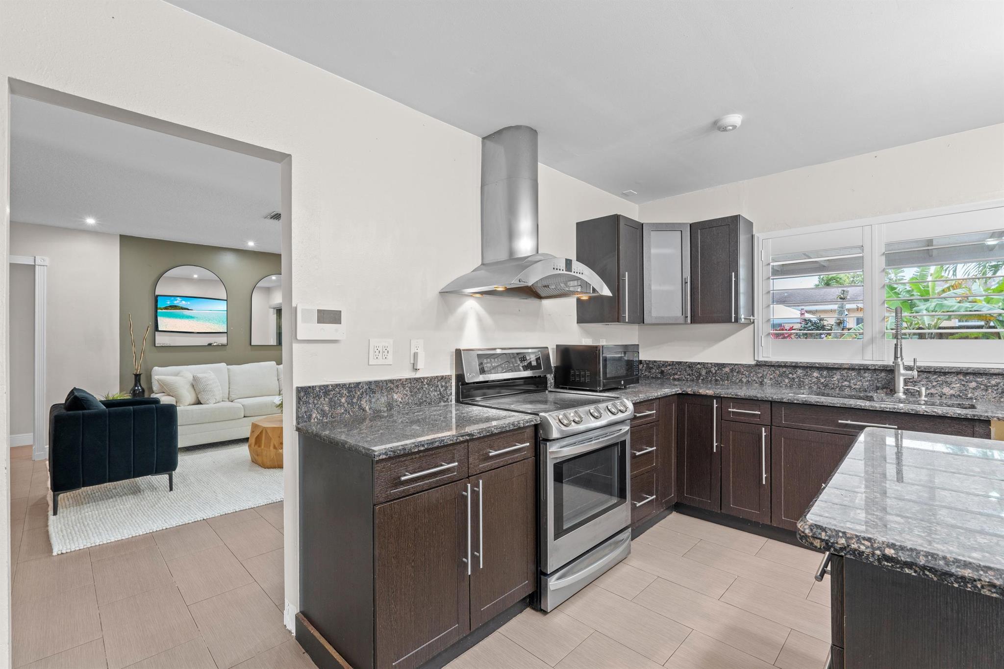 8230 NW 95th Avenue