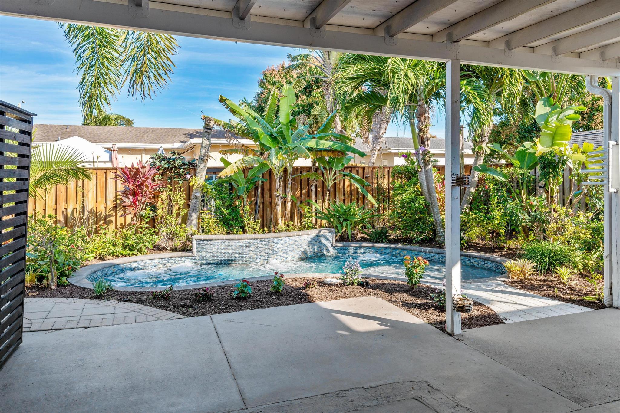 8230 NW 95th Avenue