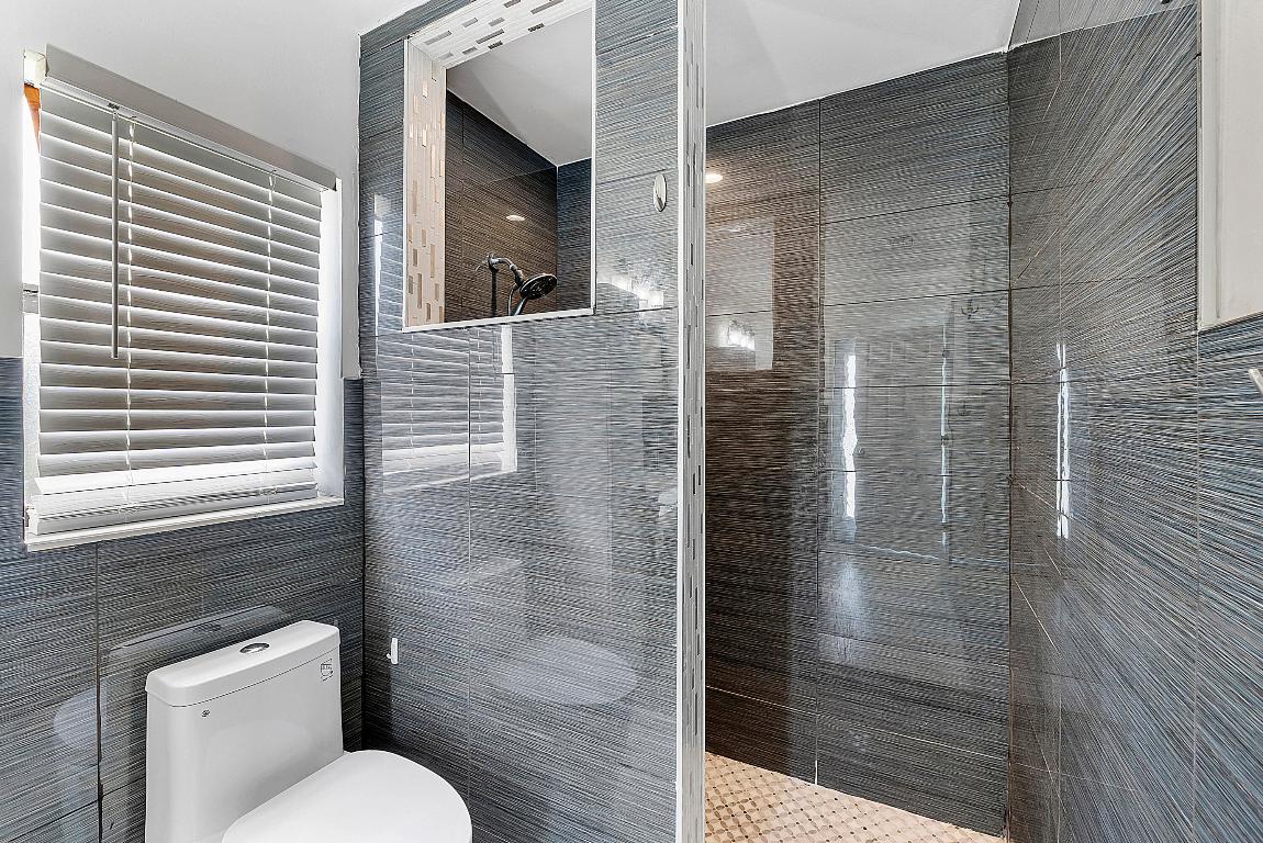 11461 NW 39th Street