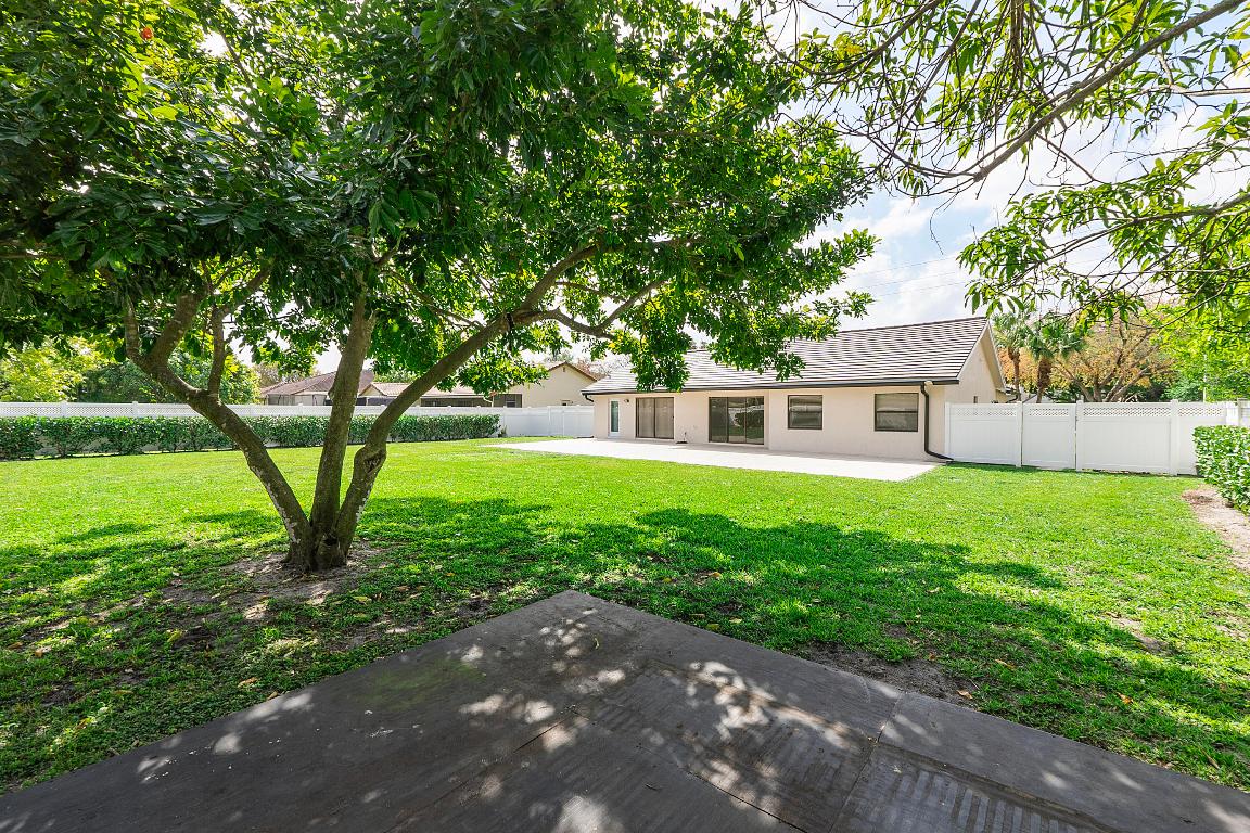 11461 NW 39th Street