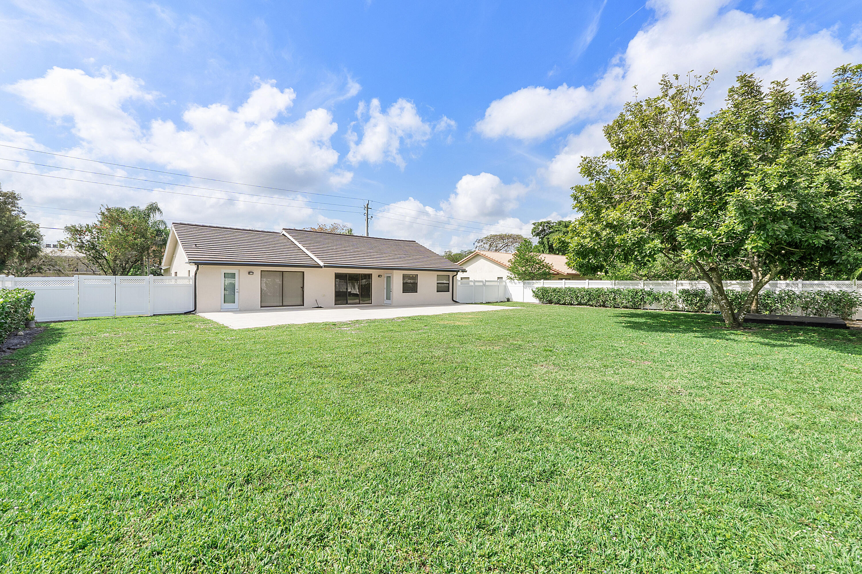 11461 NW 39th Street