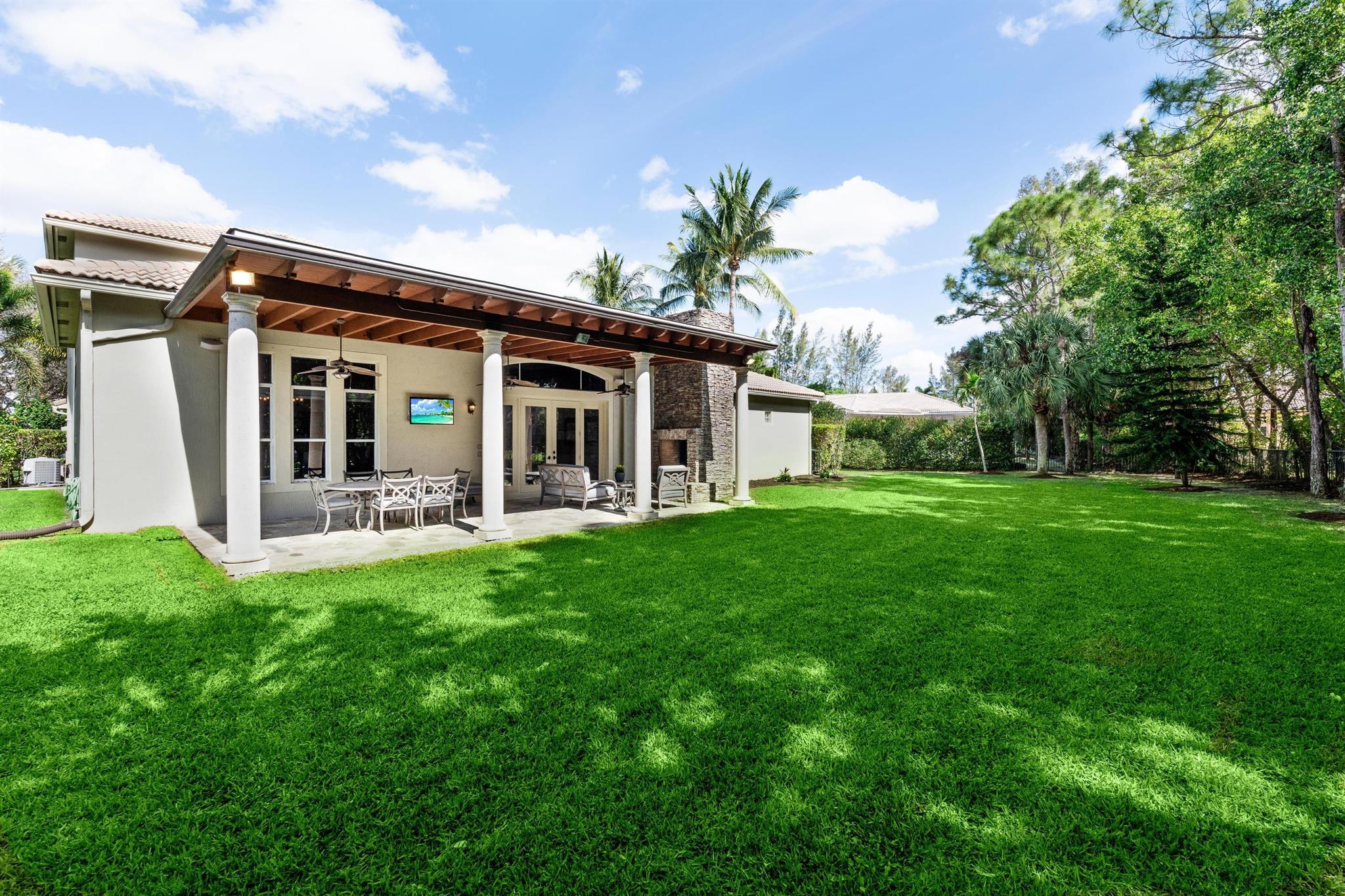 8948 Pinebrook Court