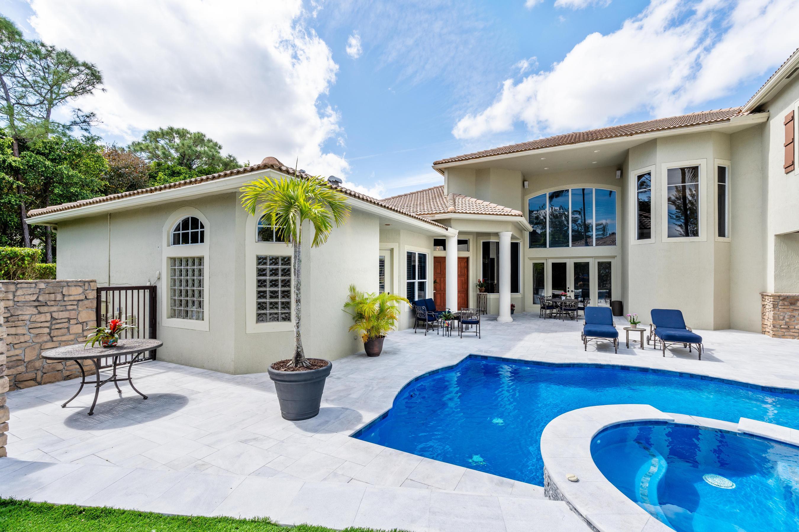 8948 Pinebrook Court