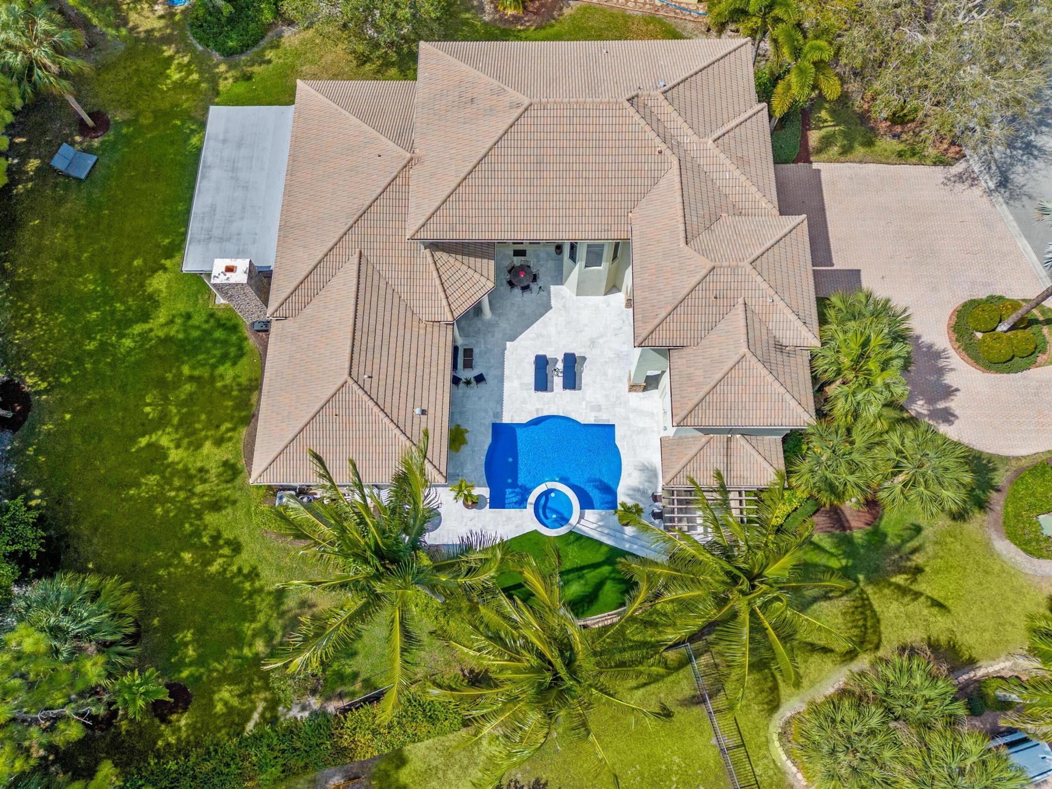 8948 Pinebrook Court