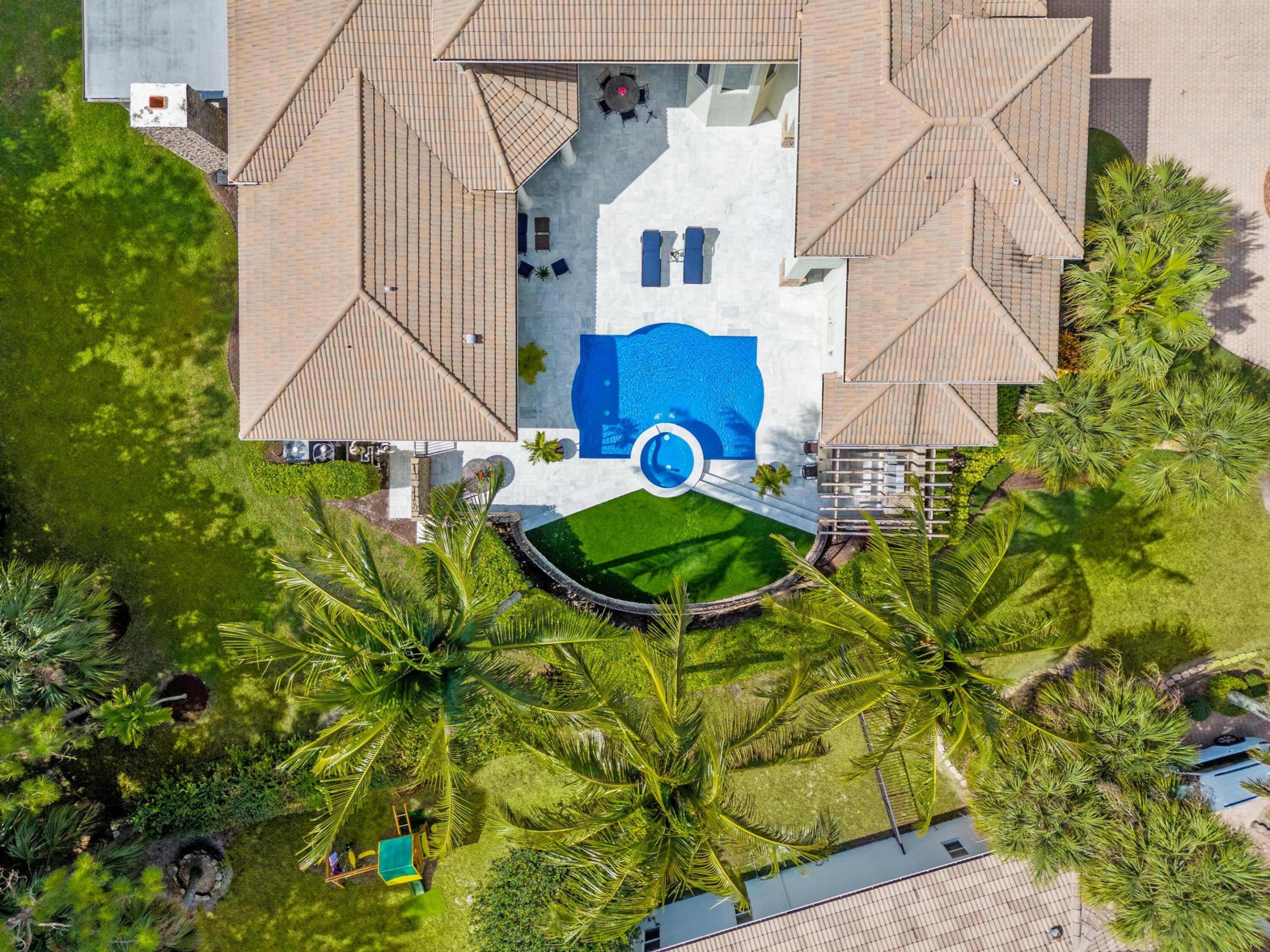 8948 Pinebrook Court