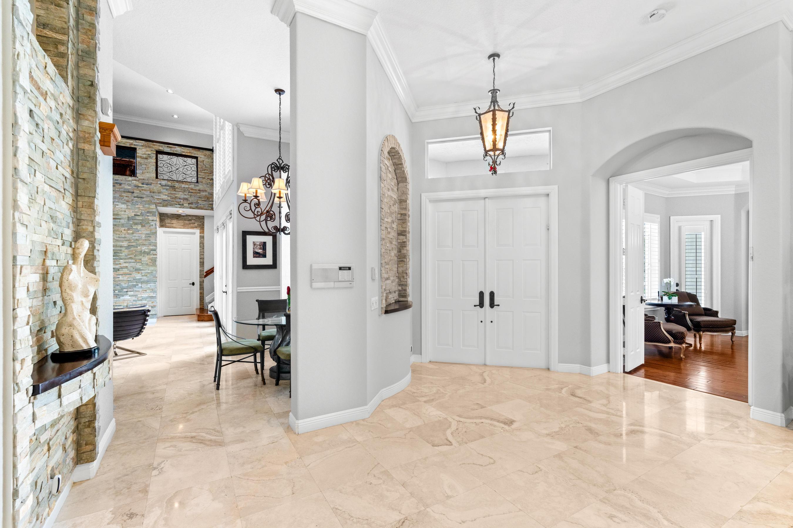 8948 Pinebrook Court