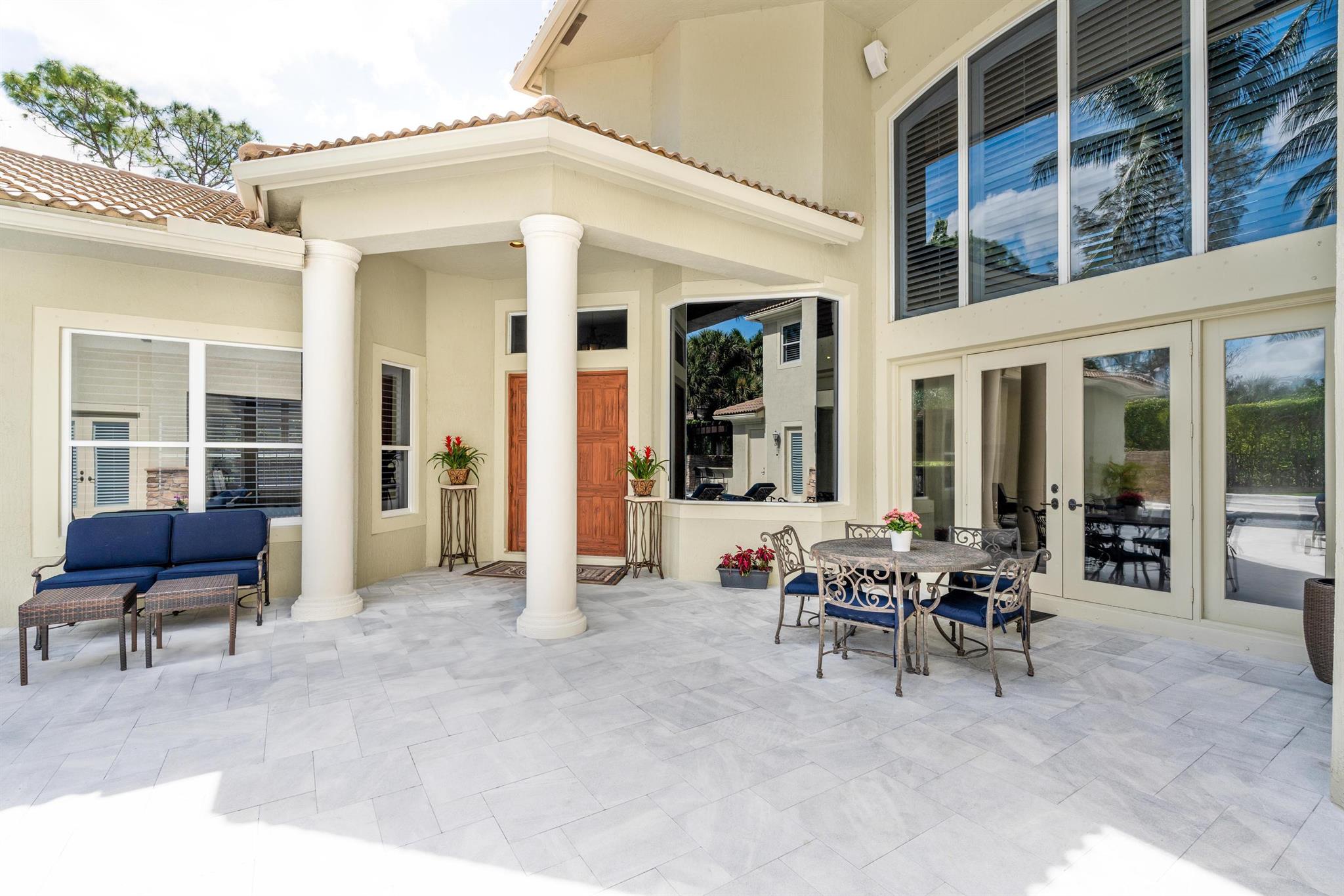 8948 Pinebrook Court