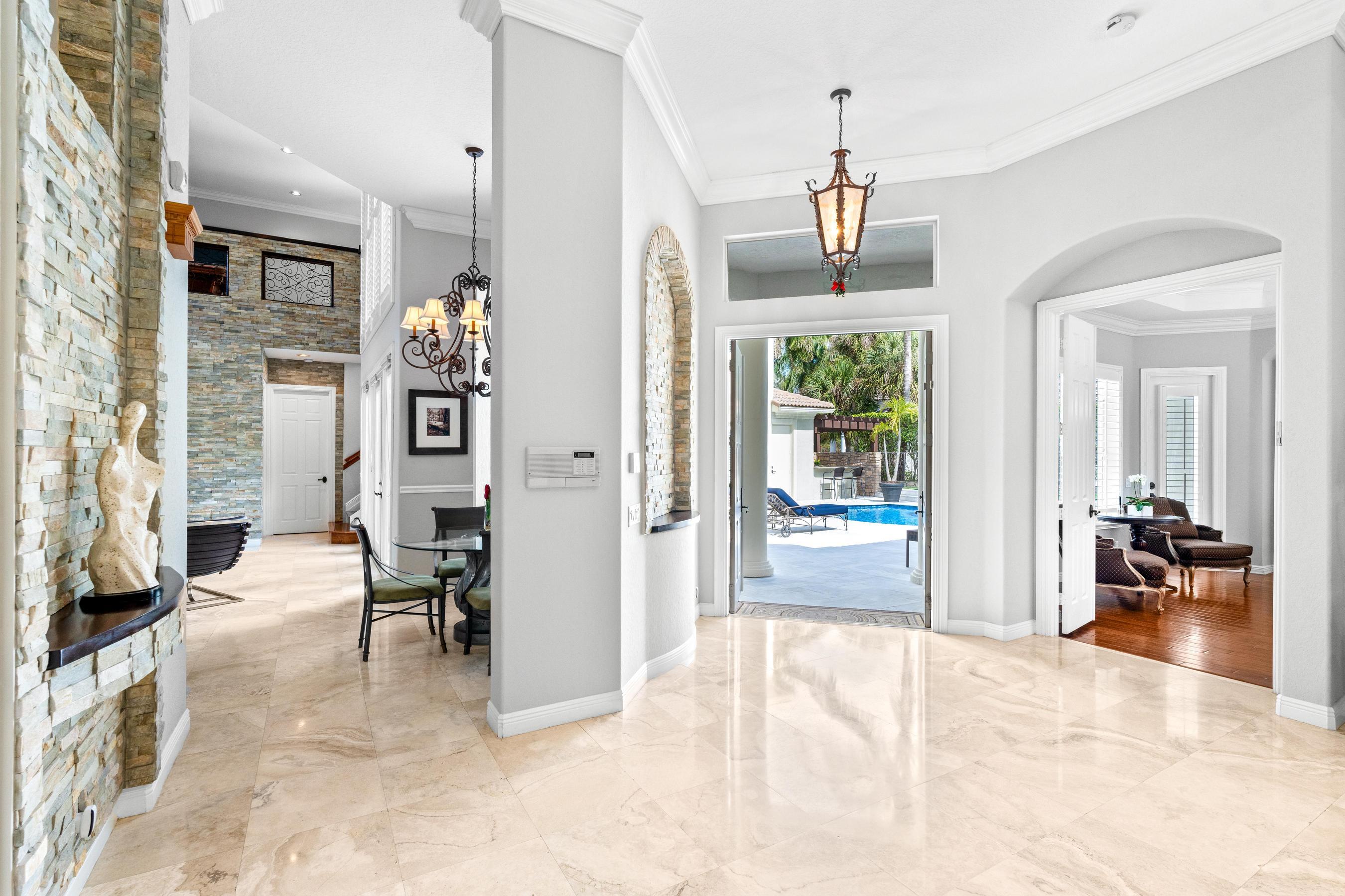 8948 Pinebrook Court