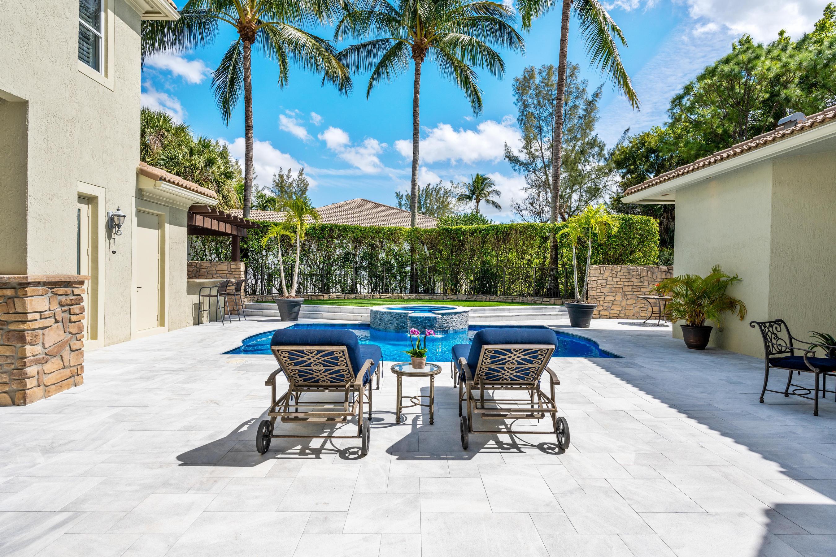 8948 Pinebrook Court