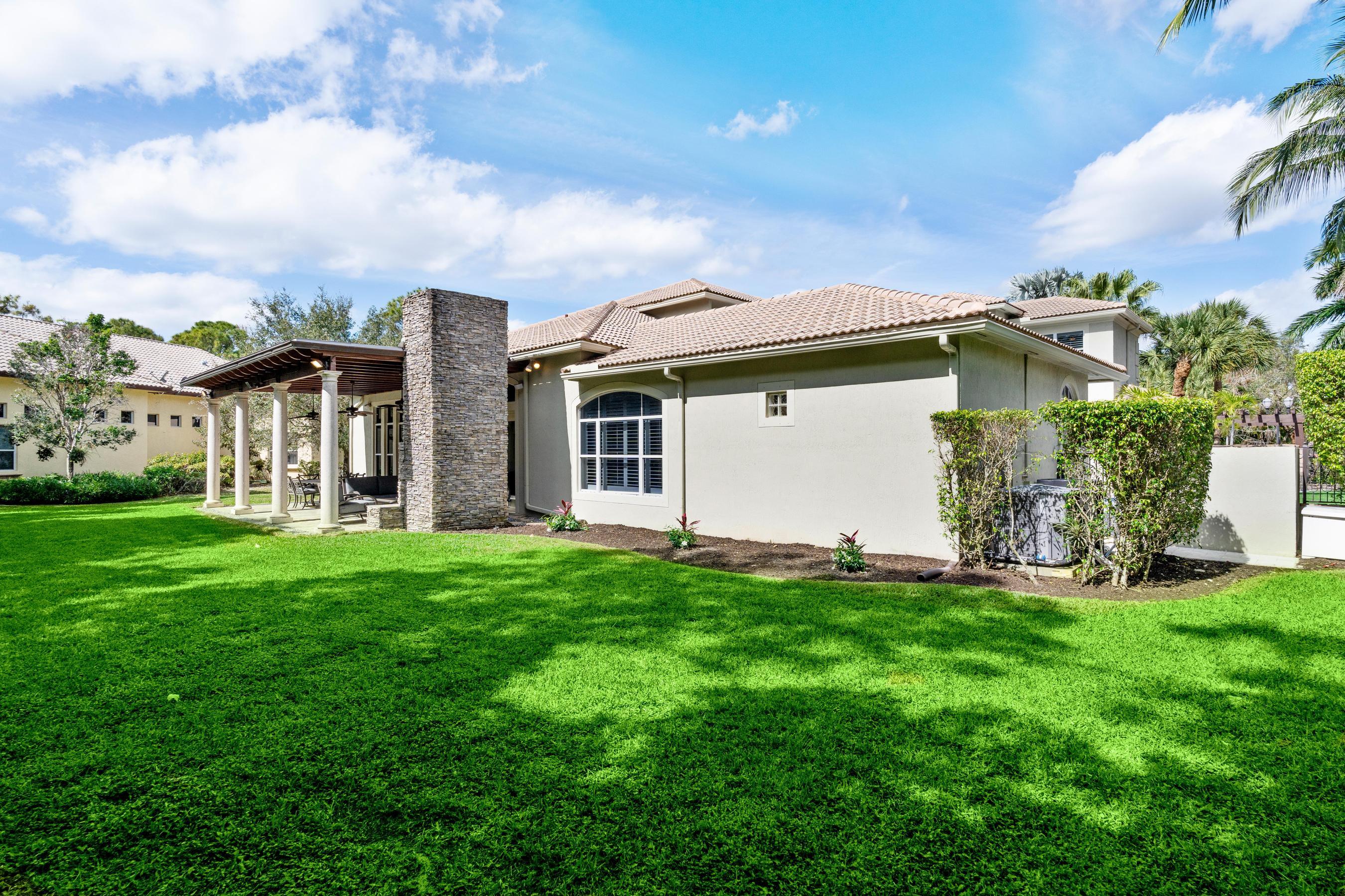 8948 Pinebrook Court