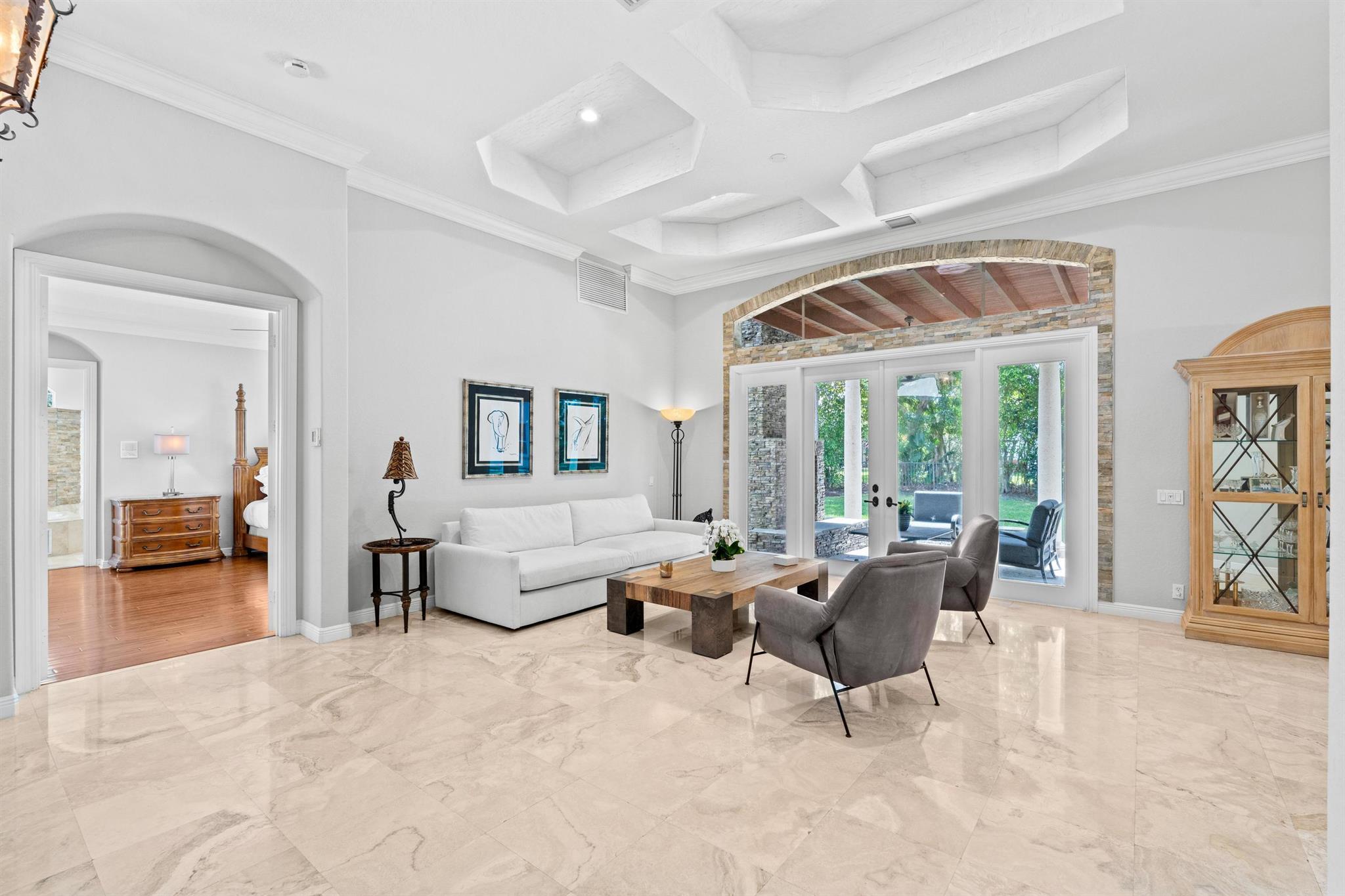 8948 Pinebrook Court