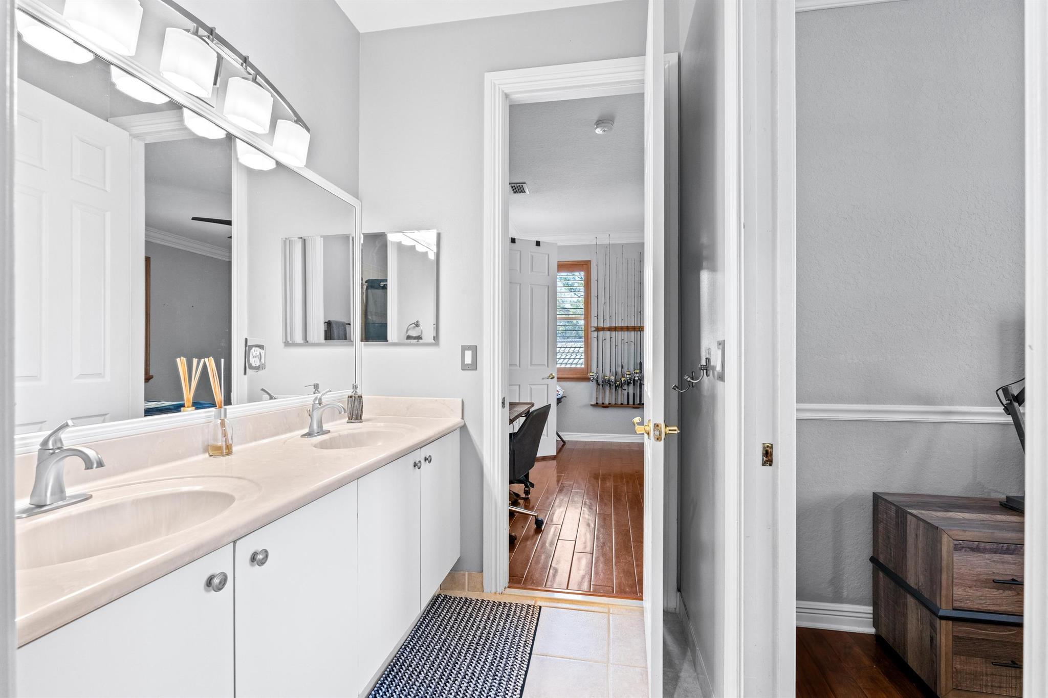 8948 Pinebrook Court