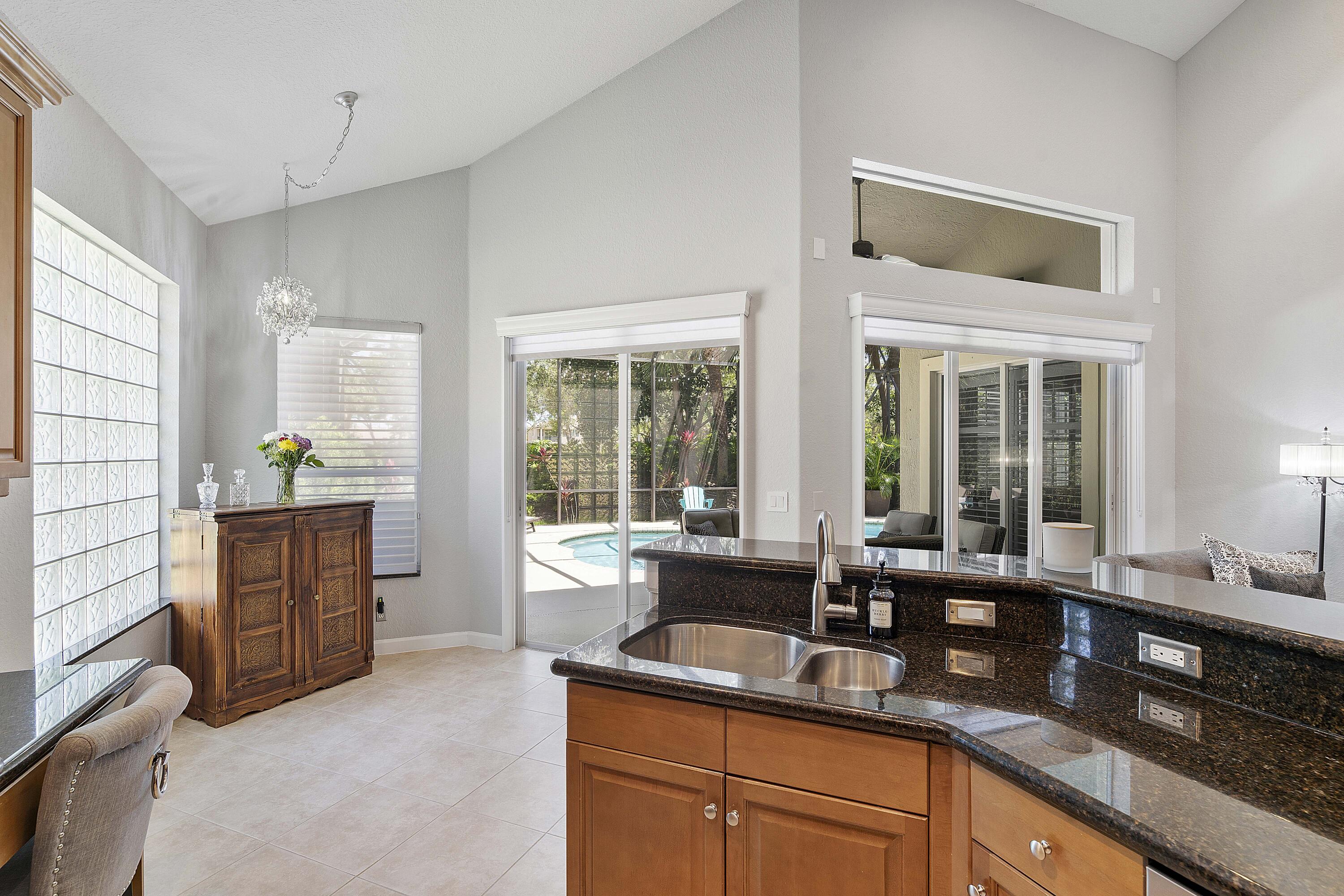 12341 NW 78th Manor