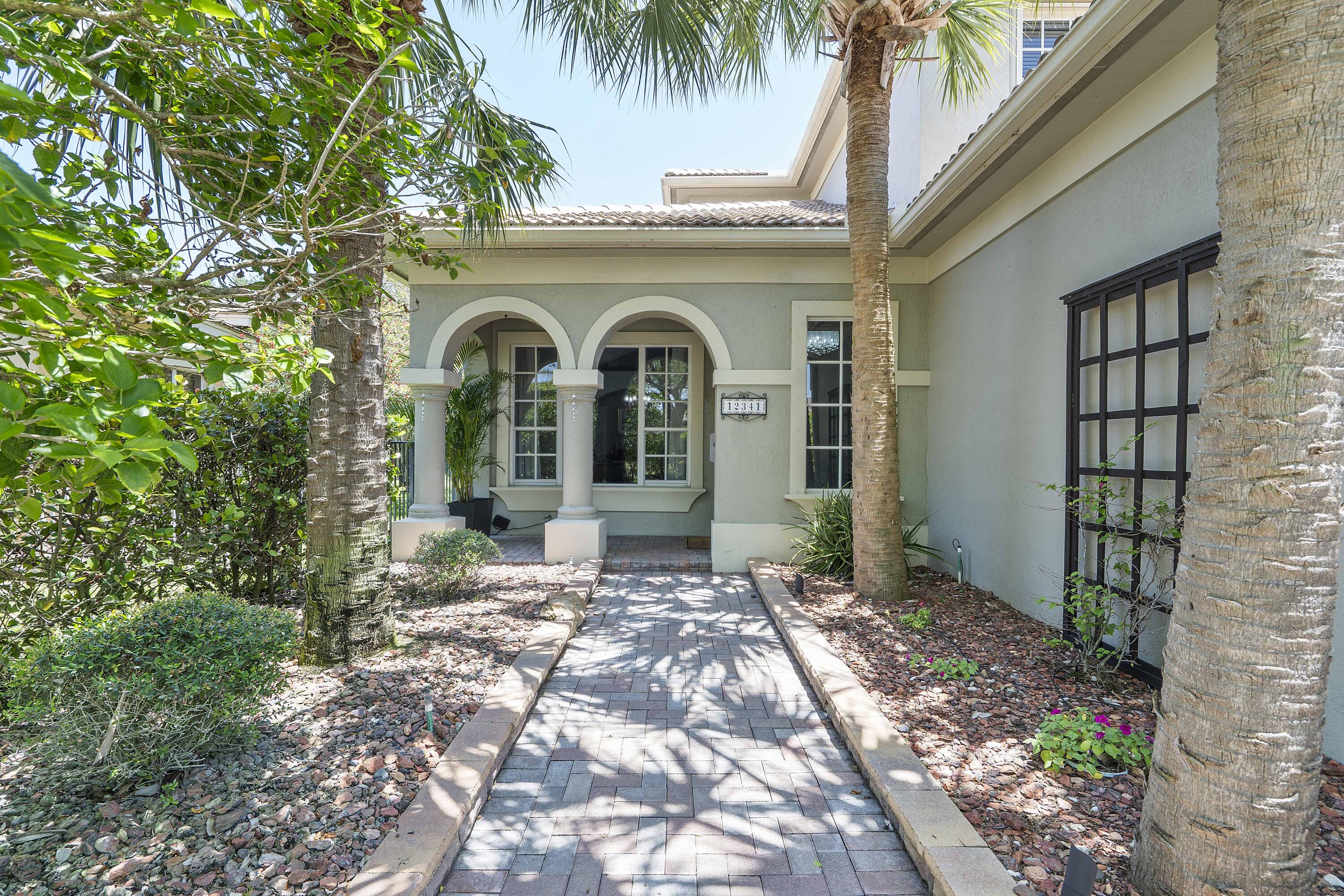 12341 NW 78th Manor