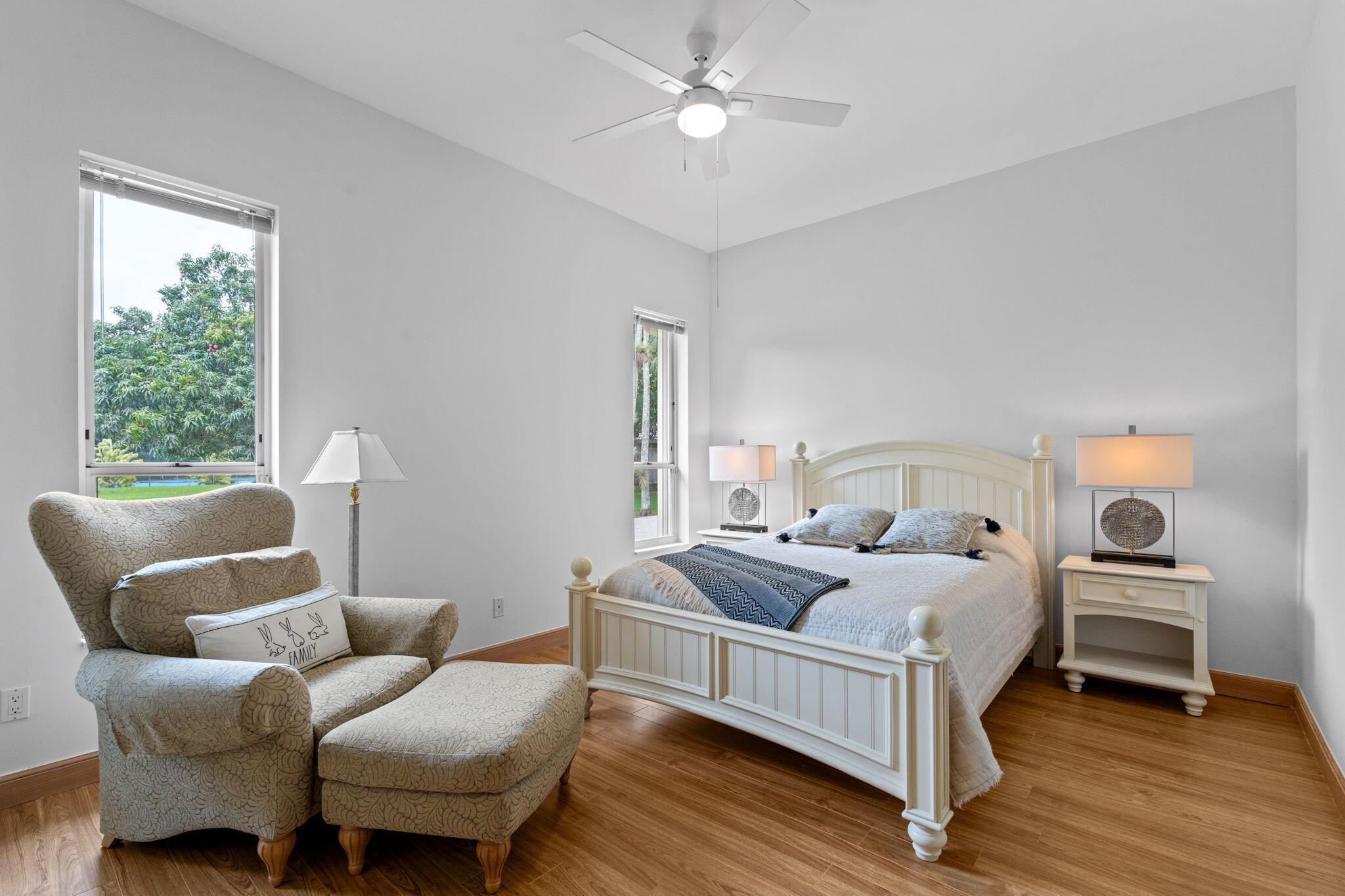 5285 E Leitner Drive