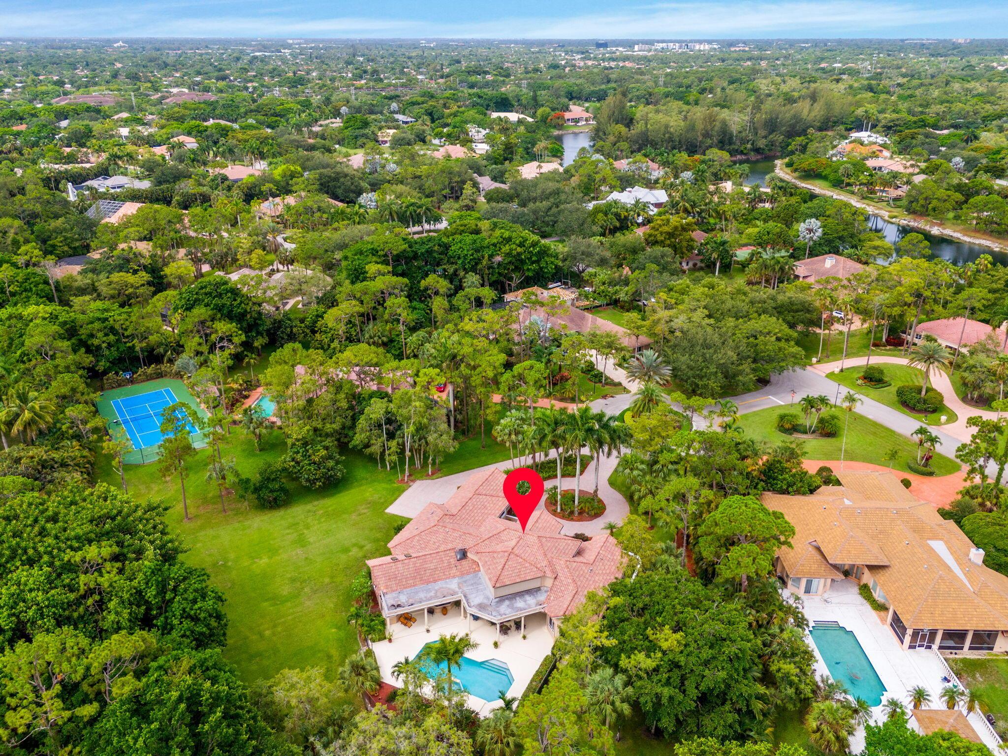 5285 E Leitner Drive