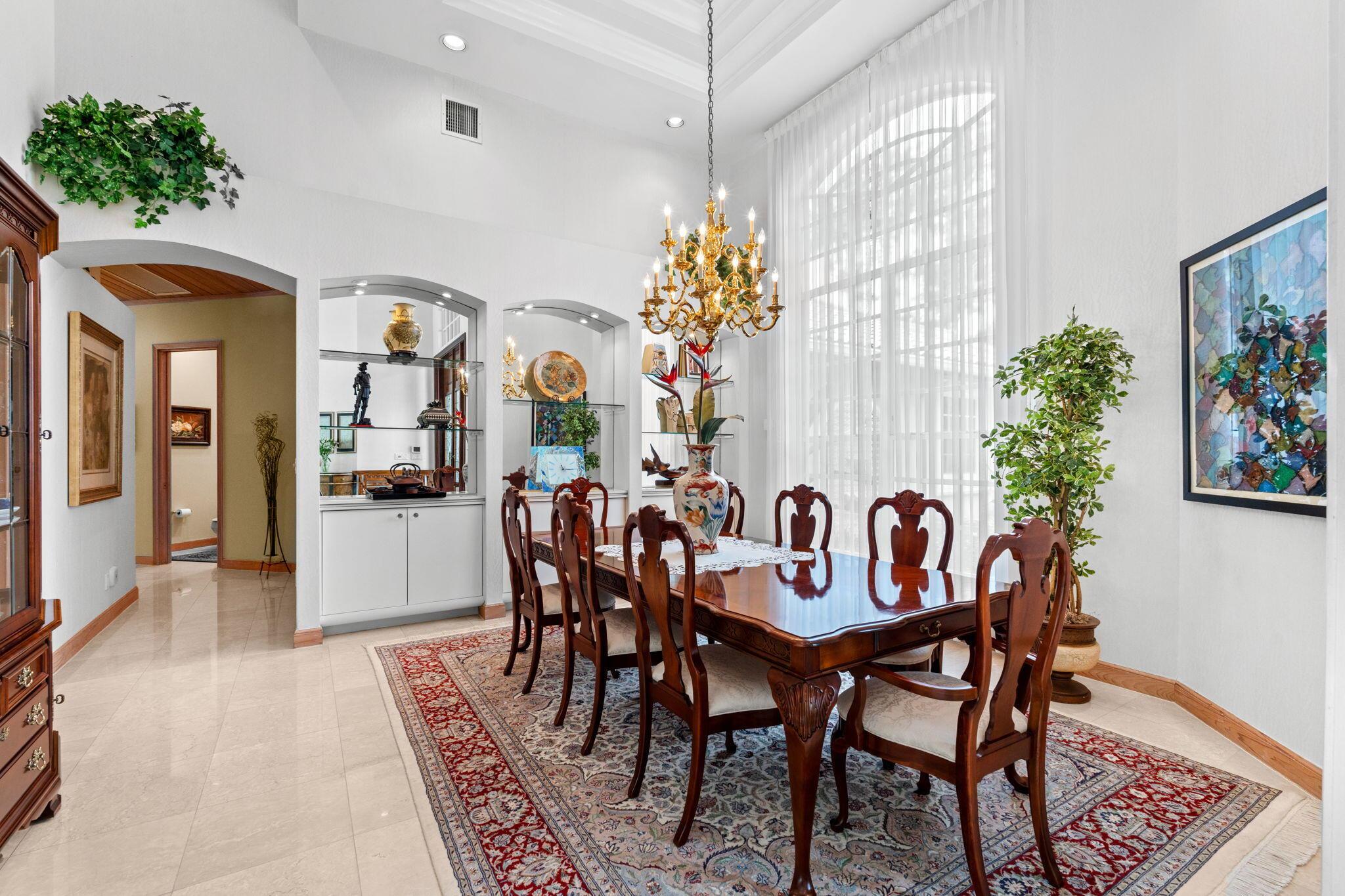 5285 E Leitner Drive