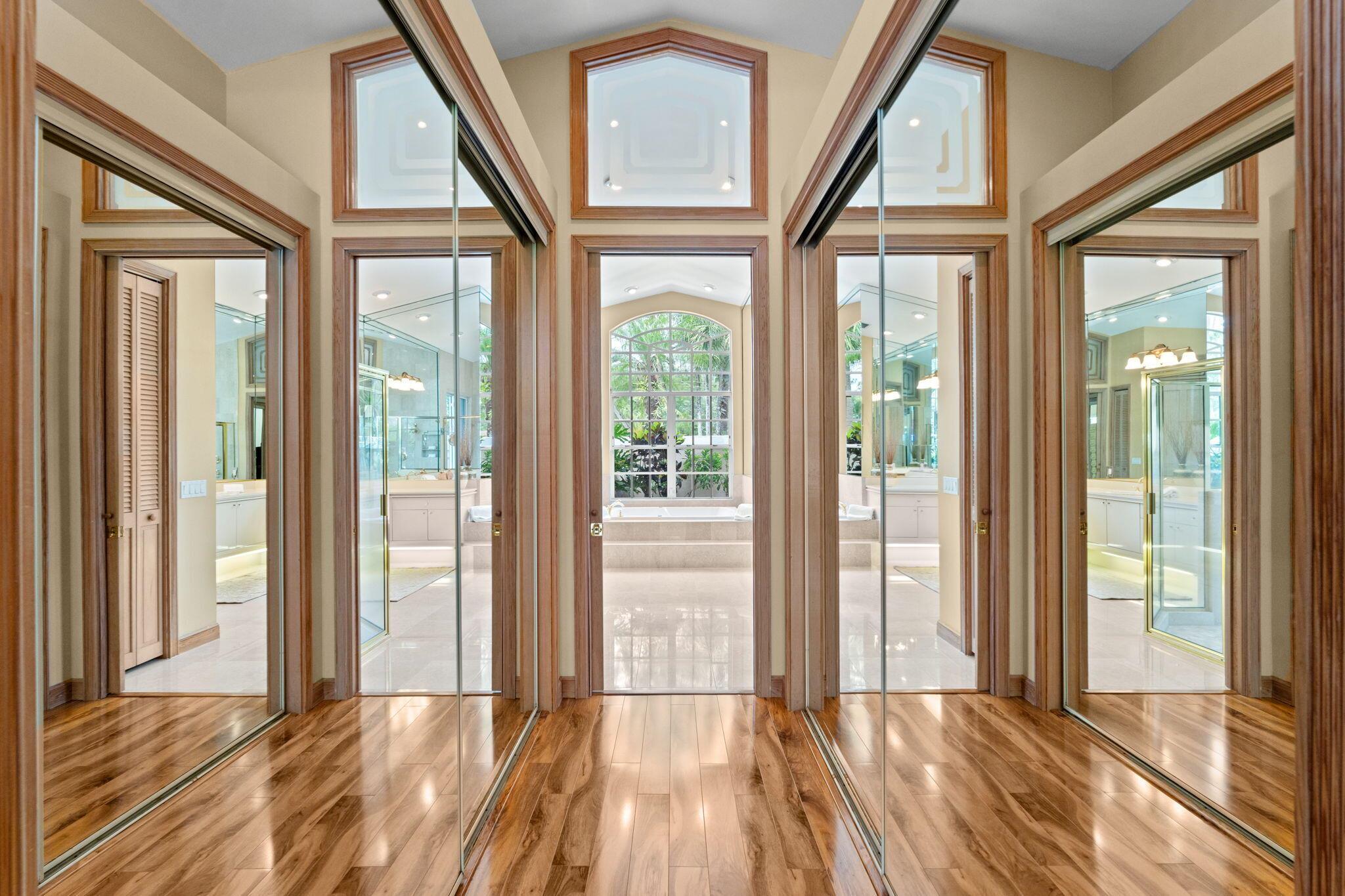 5285 E Leitner Drive