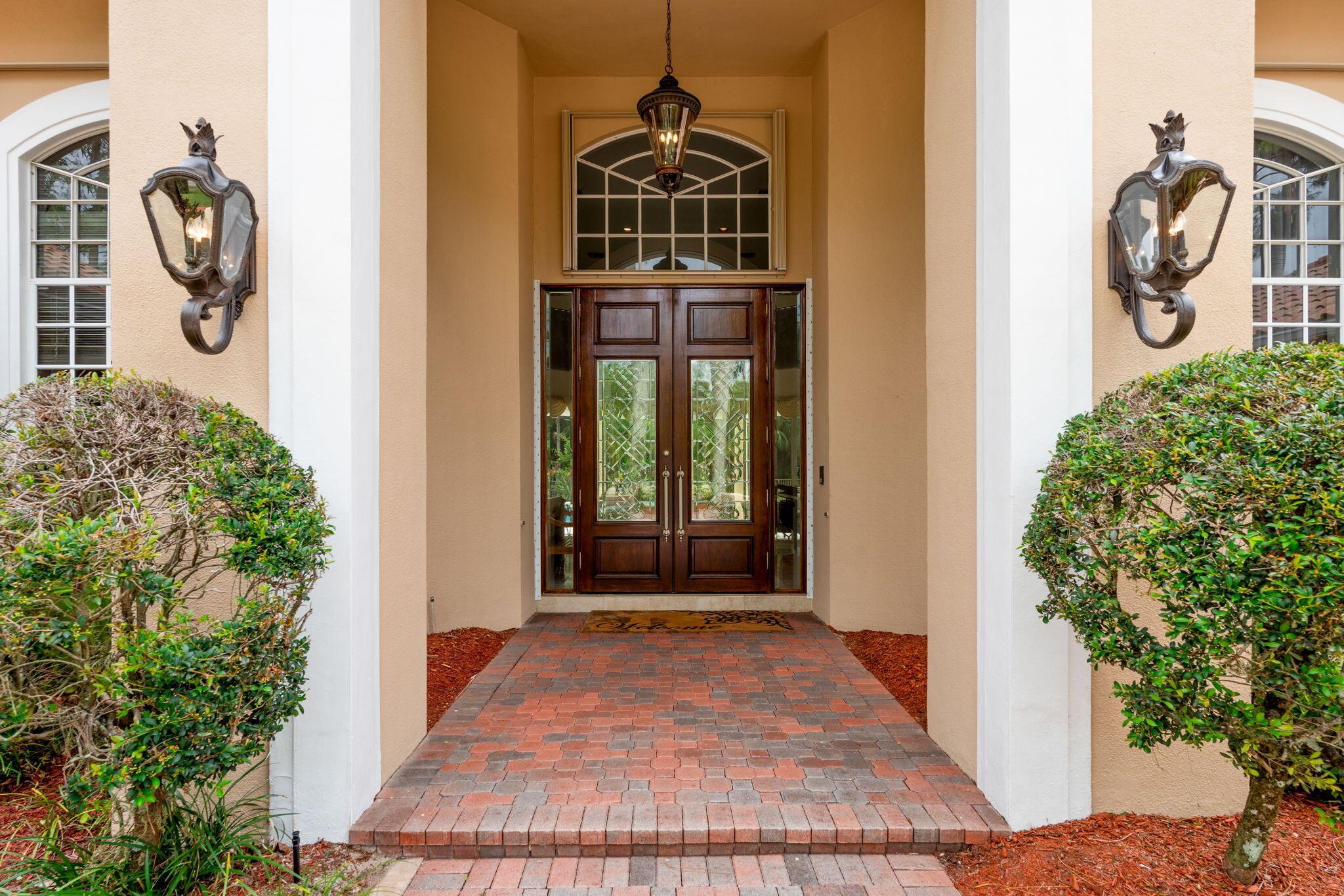 5285 E Leitner Drive