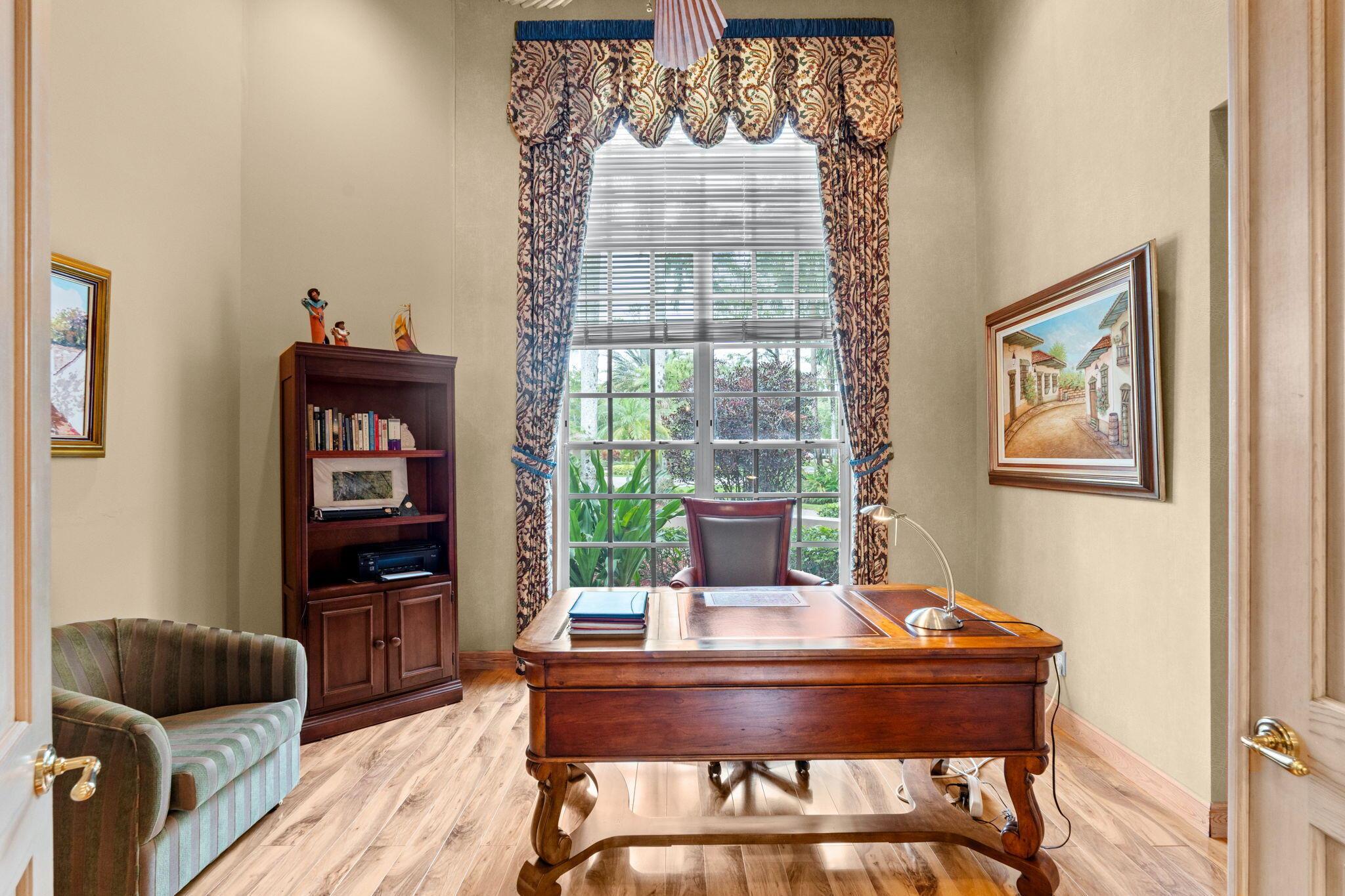 5285 E Leitner Drive