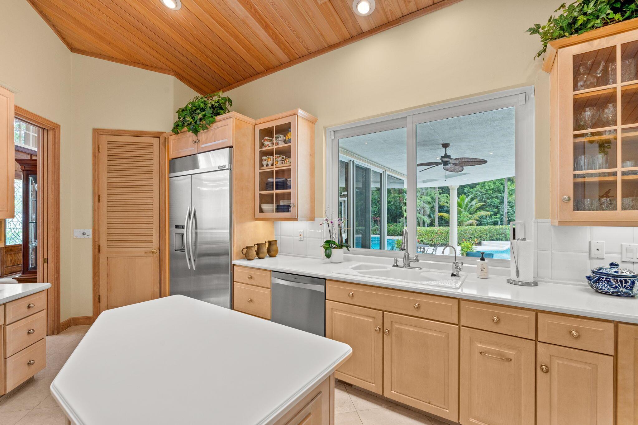 5285 E Leitner Drive