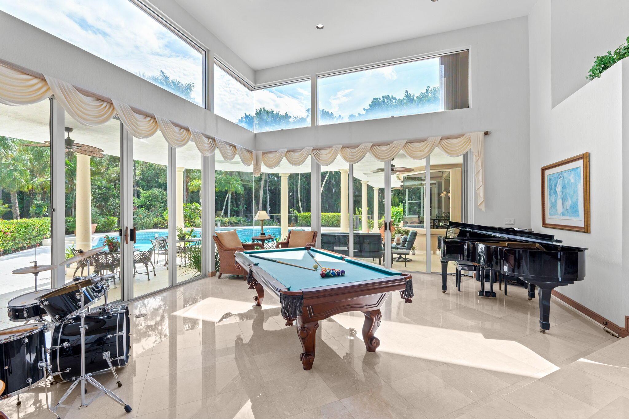 5285 E Leitner Drive