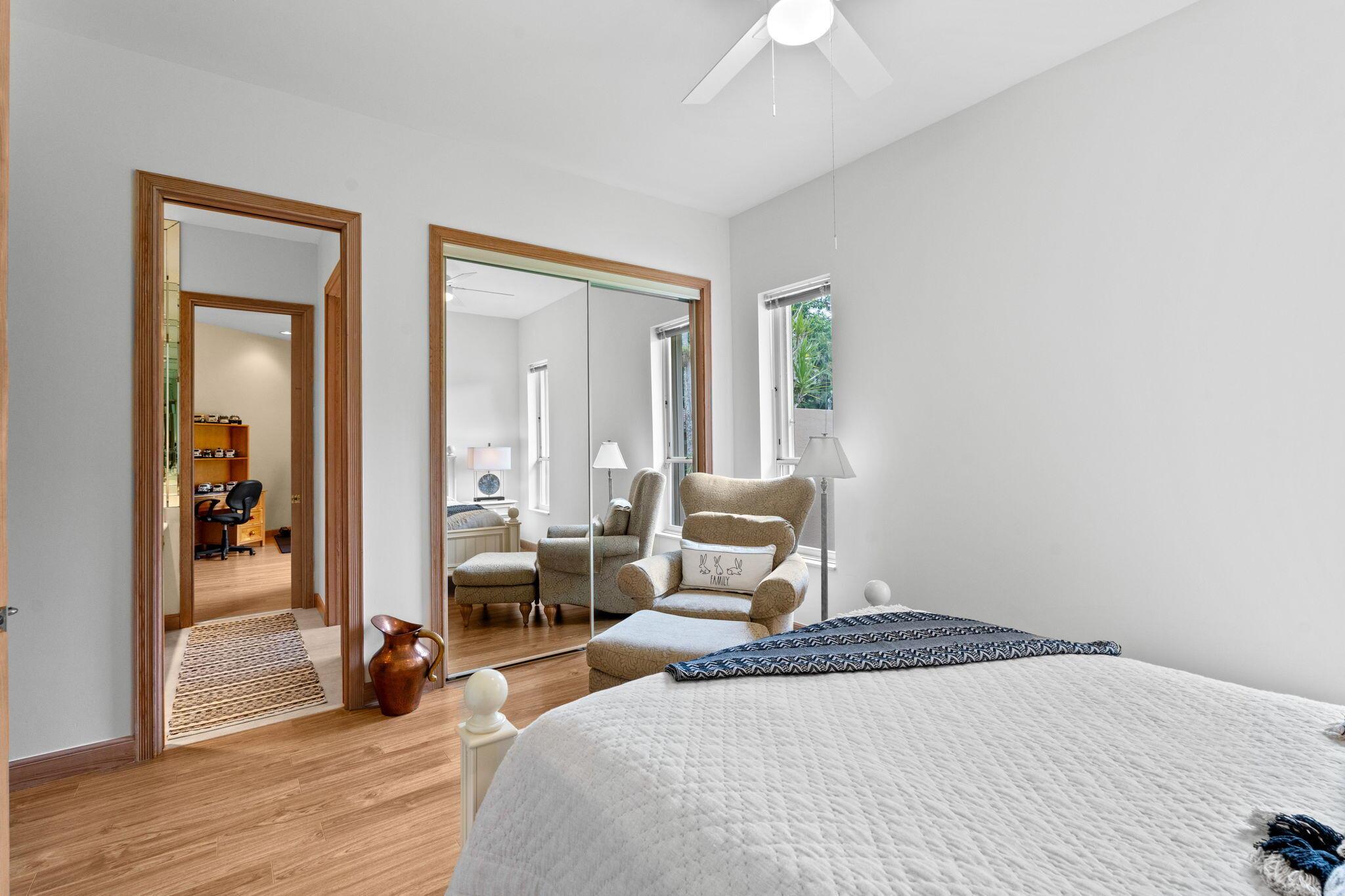 5285 E Leitner Drive